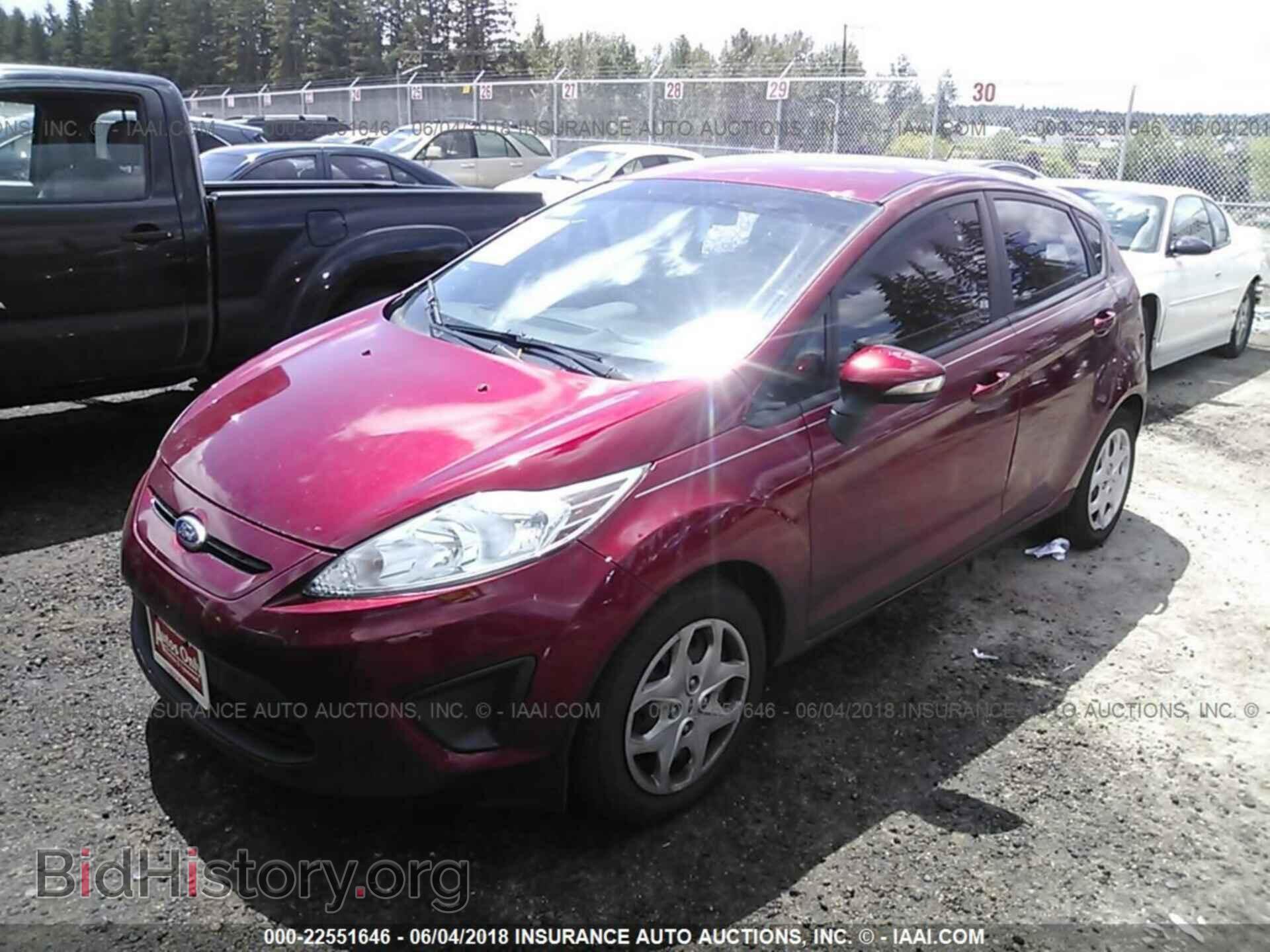 2013 Ford Fiesta - VIN: 3FADP4EJ3DM203544 - Фото 2