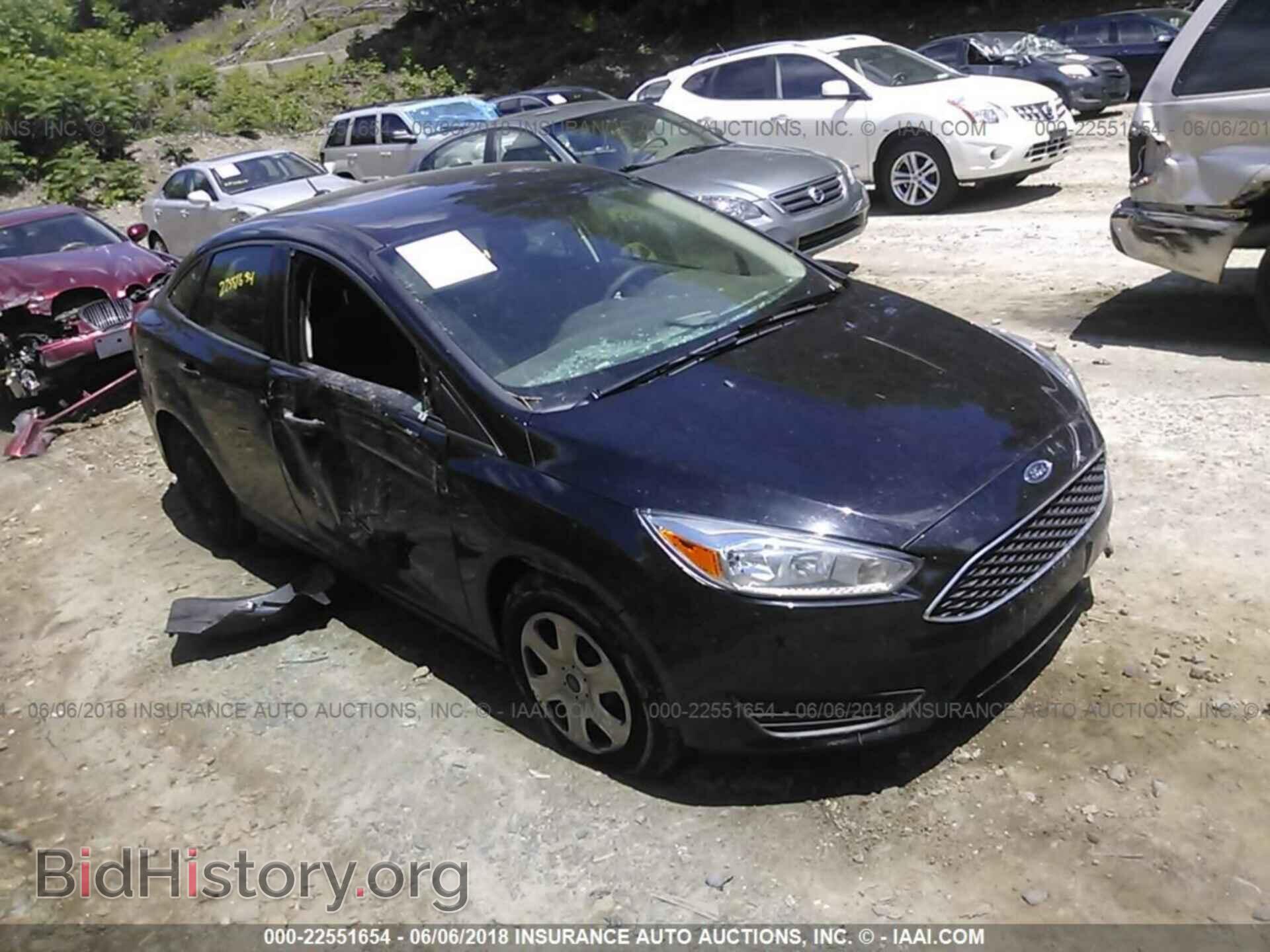 Photo 1FADP3E22HL335205 - Ford Focus 2017