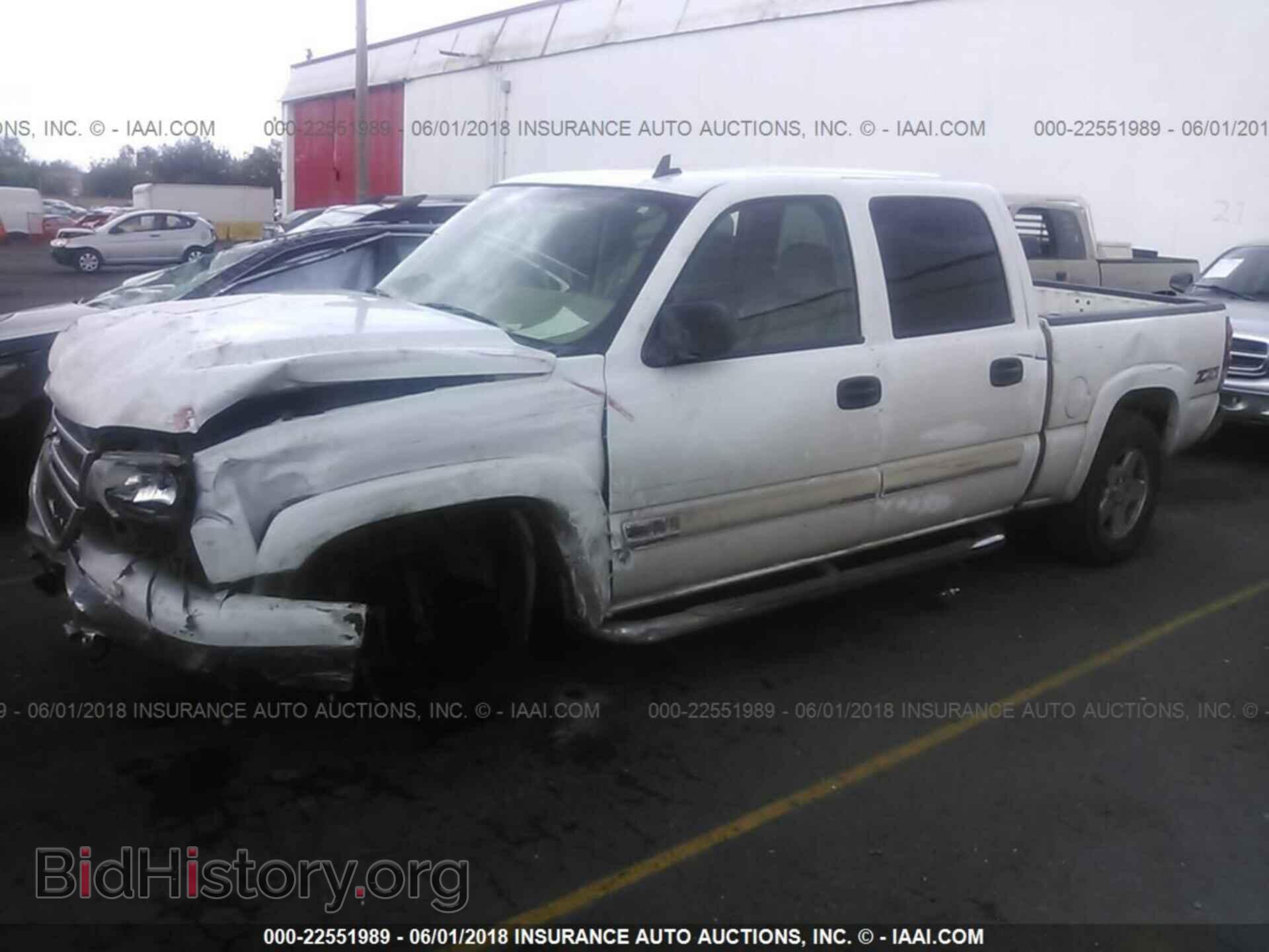 2006 CHEVROLET SILVERADO - VIN: 2GCEK13T861147630 - Фото 2