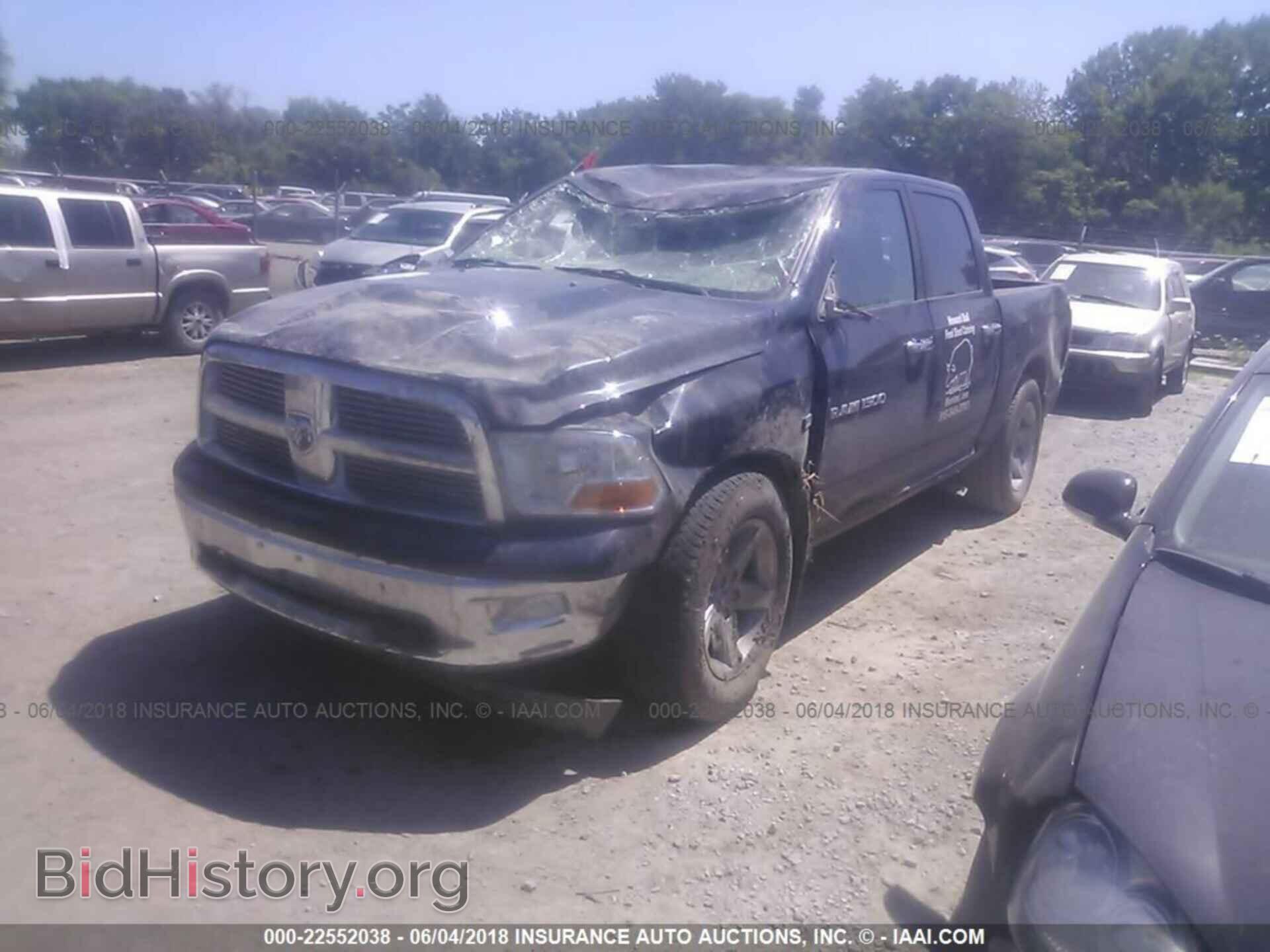 2012 Dodge Ram 1500 - VIN: 1C6RD7LT2CS308765 - Фото 2