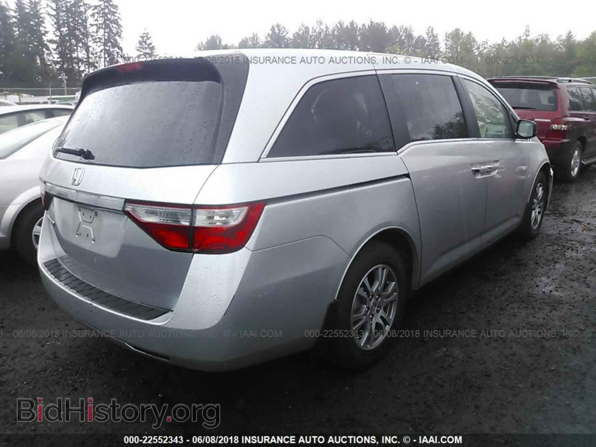 2012 Honda Odyssey - VIN: 5FNRL5H48CB021252 - Фото 4