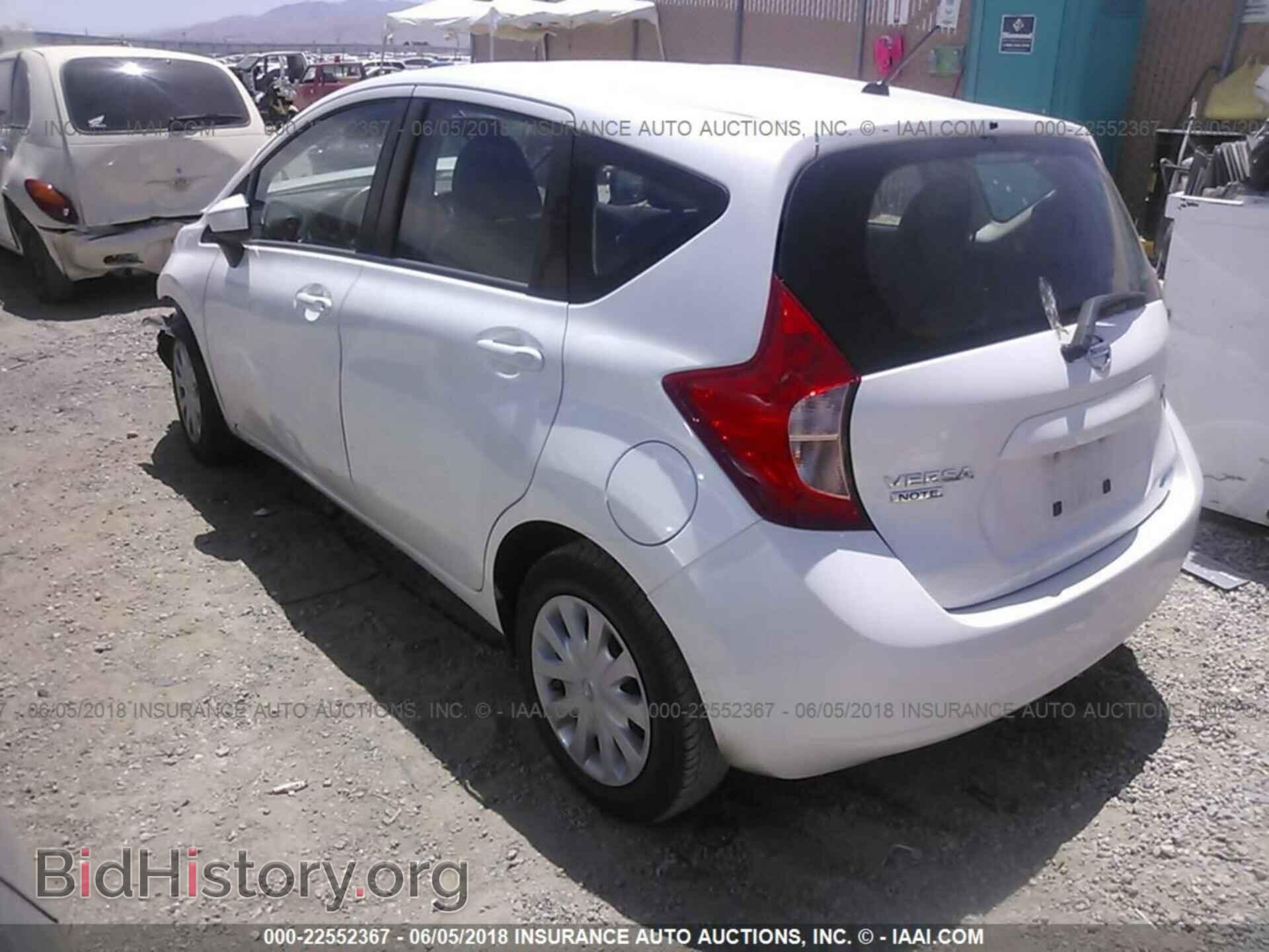 2015 Nissan Versa note - VIN: 3N1CE2CP8FL381582 - Фото 3