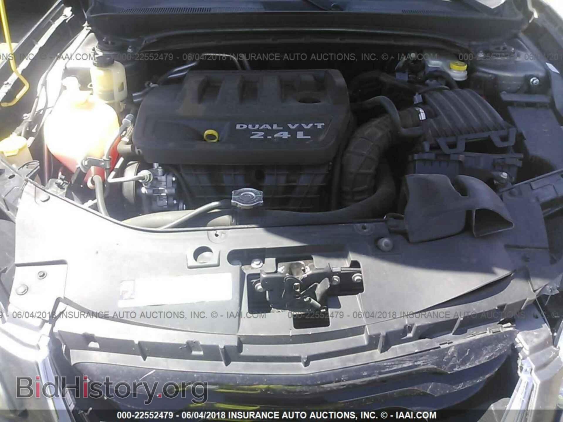 2013 Chrysler 200 - VIN: 1C3CCBBB5DN575481 - Фото 10