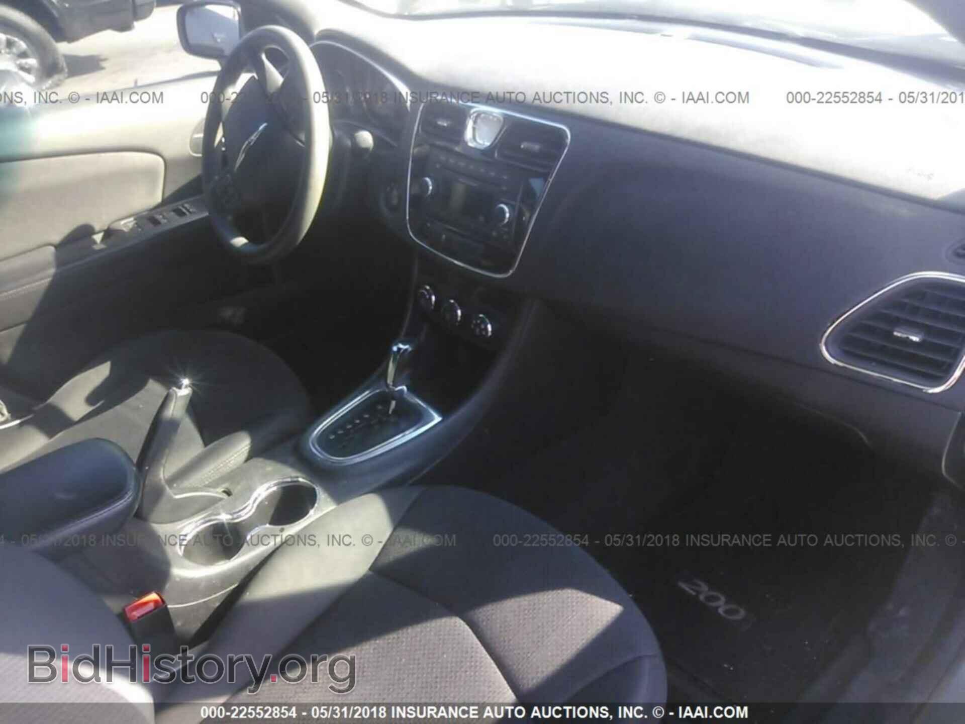 2012 Chrysler 200 - VIN: 1C3CCBAB3CN318710 - Photo 5