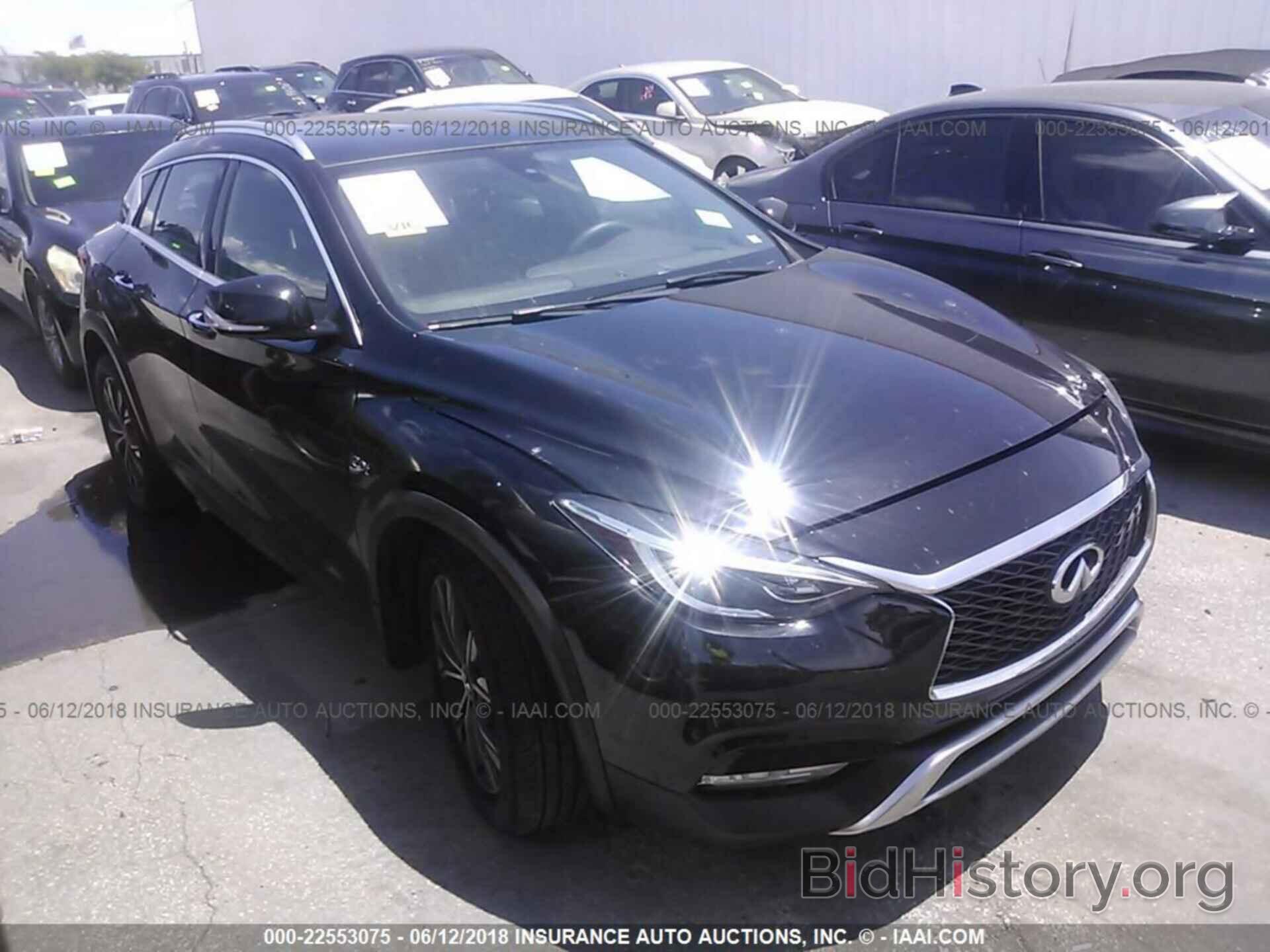 Photo SJKCH5CR2HA035235 - Infiniti Qx30 2017