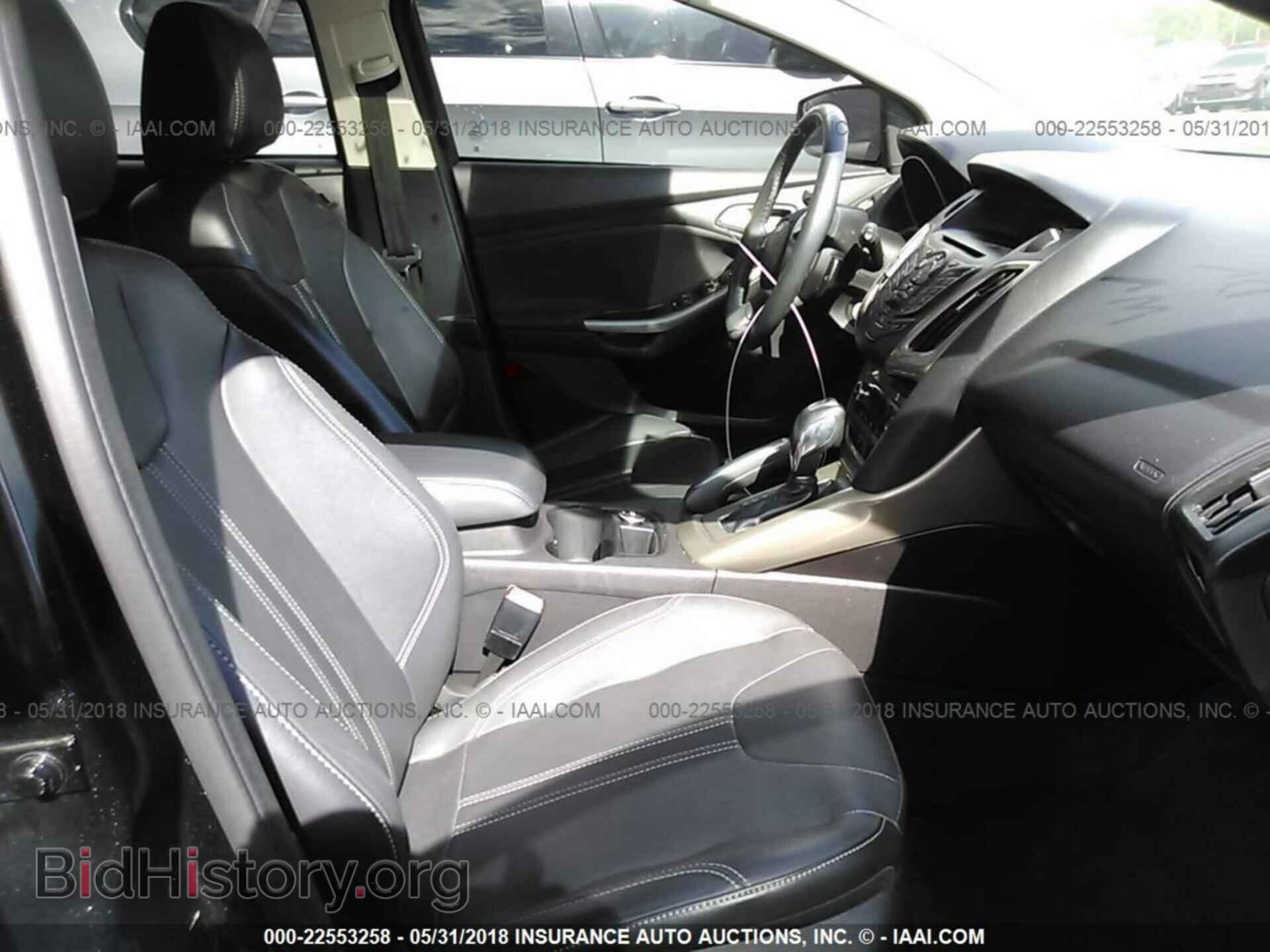 2012 Ford Focus - VIN: 1FAHP3M24CL395501 - Photo 5