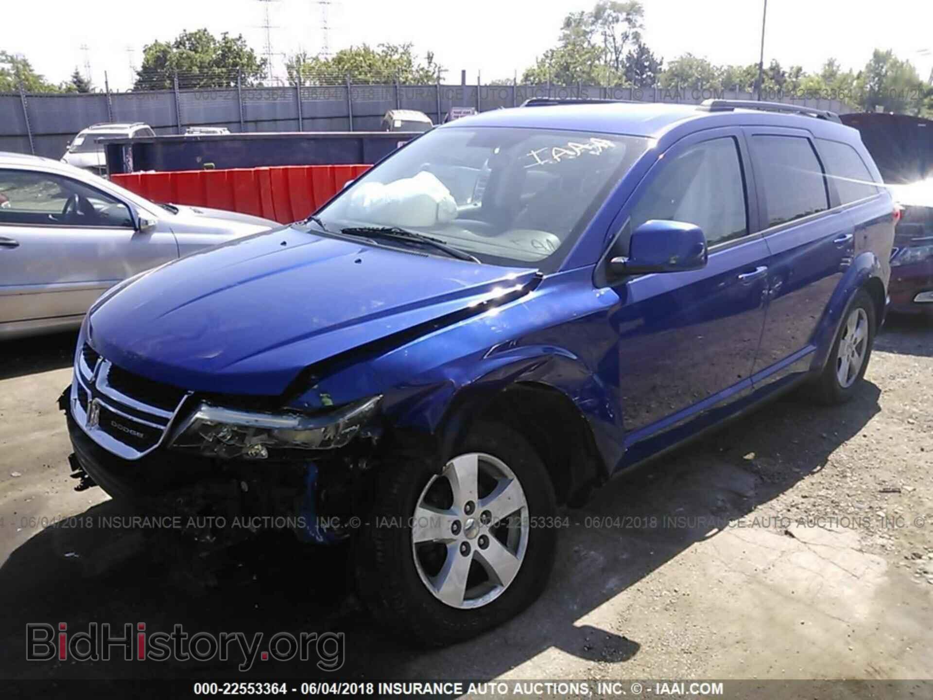 2012 Dodge Journey - VIN: 3C4PDCBG9CT311142 - Фото 2