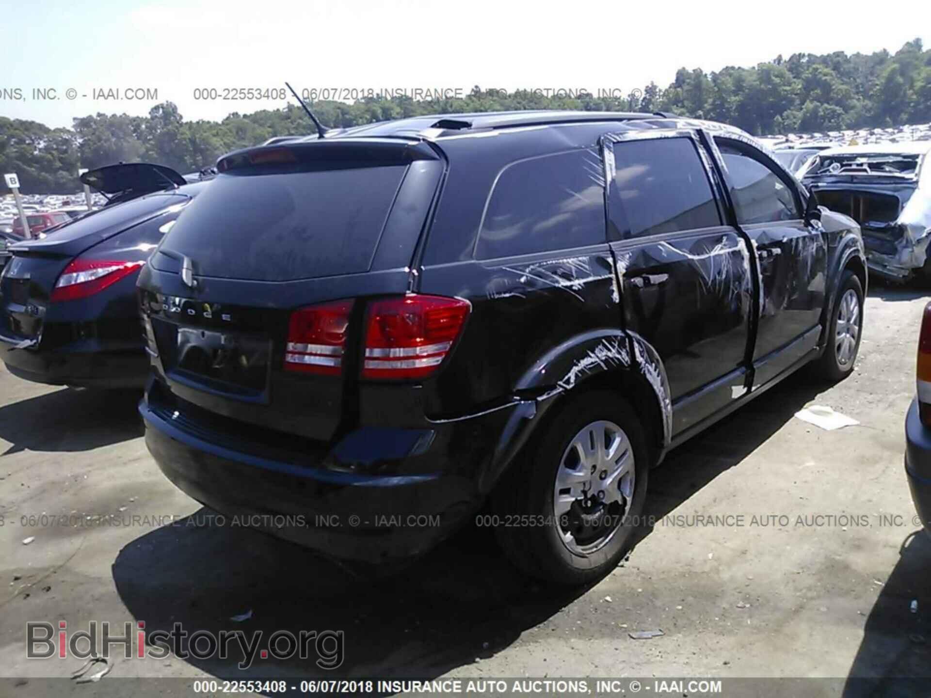 2018 Dodge Journey - VIN: 3C4PDCAB0JT209022 - Фото 4