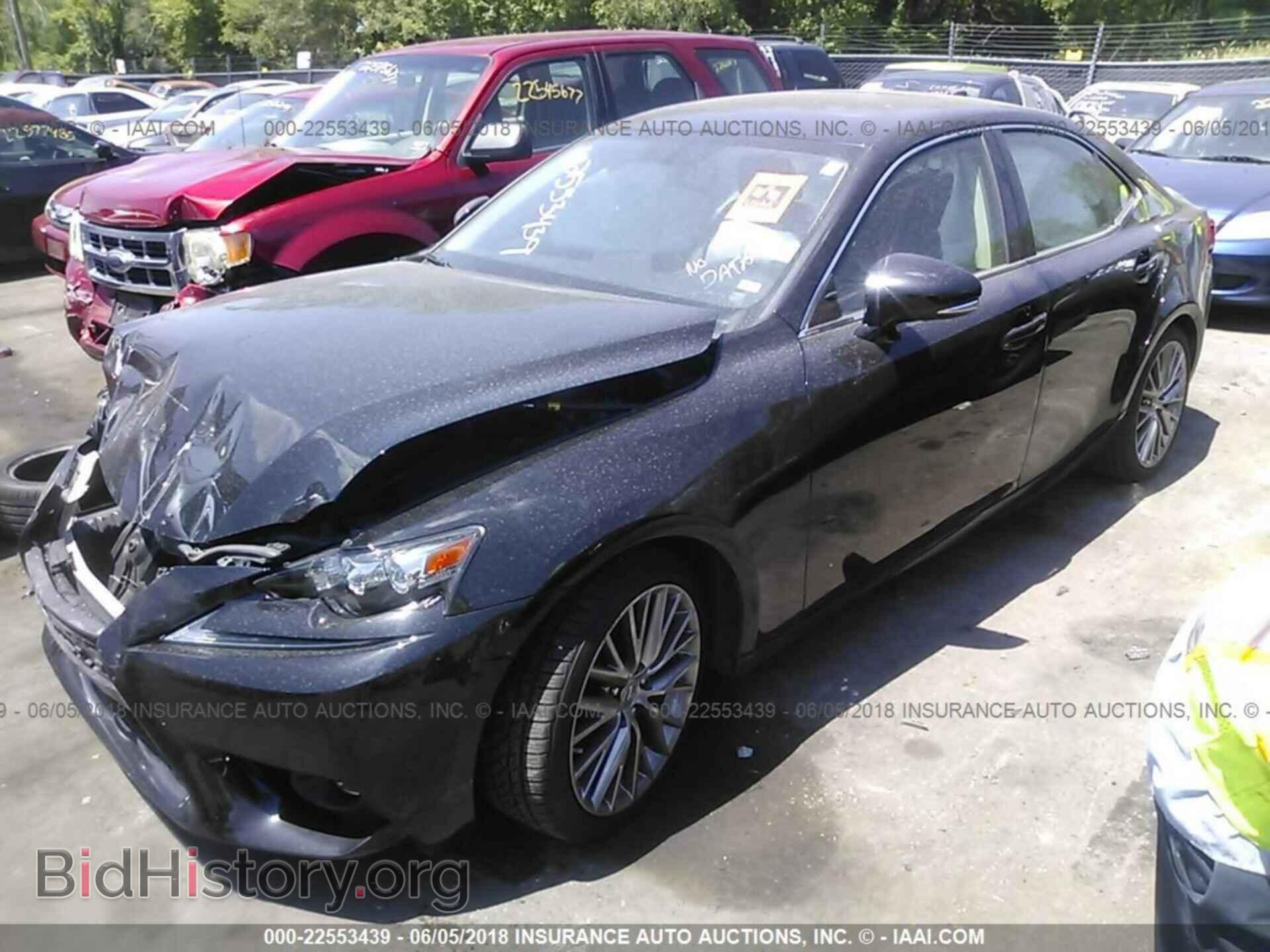 2015 Lexus Is - VIN: JTHCF1D27F5017790 - Photo 2