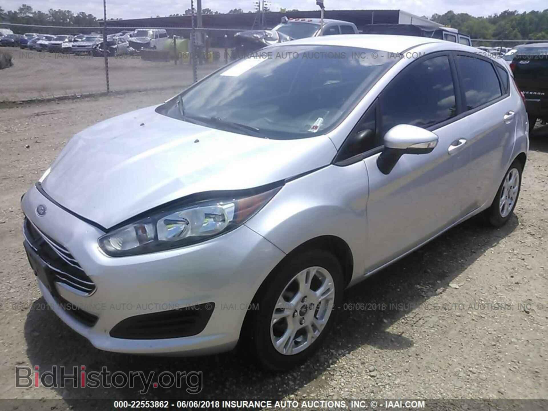 2015 Ford Fiesta - VIN: 3FADP4EJ5FM111161 - Фото 2