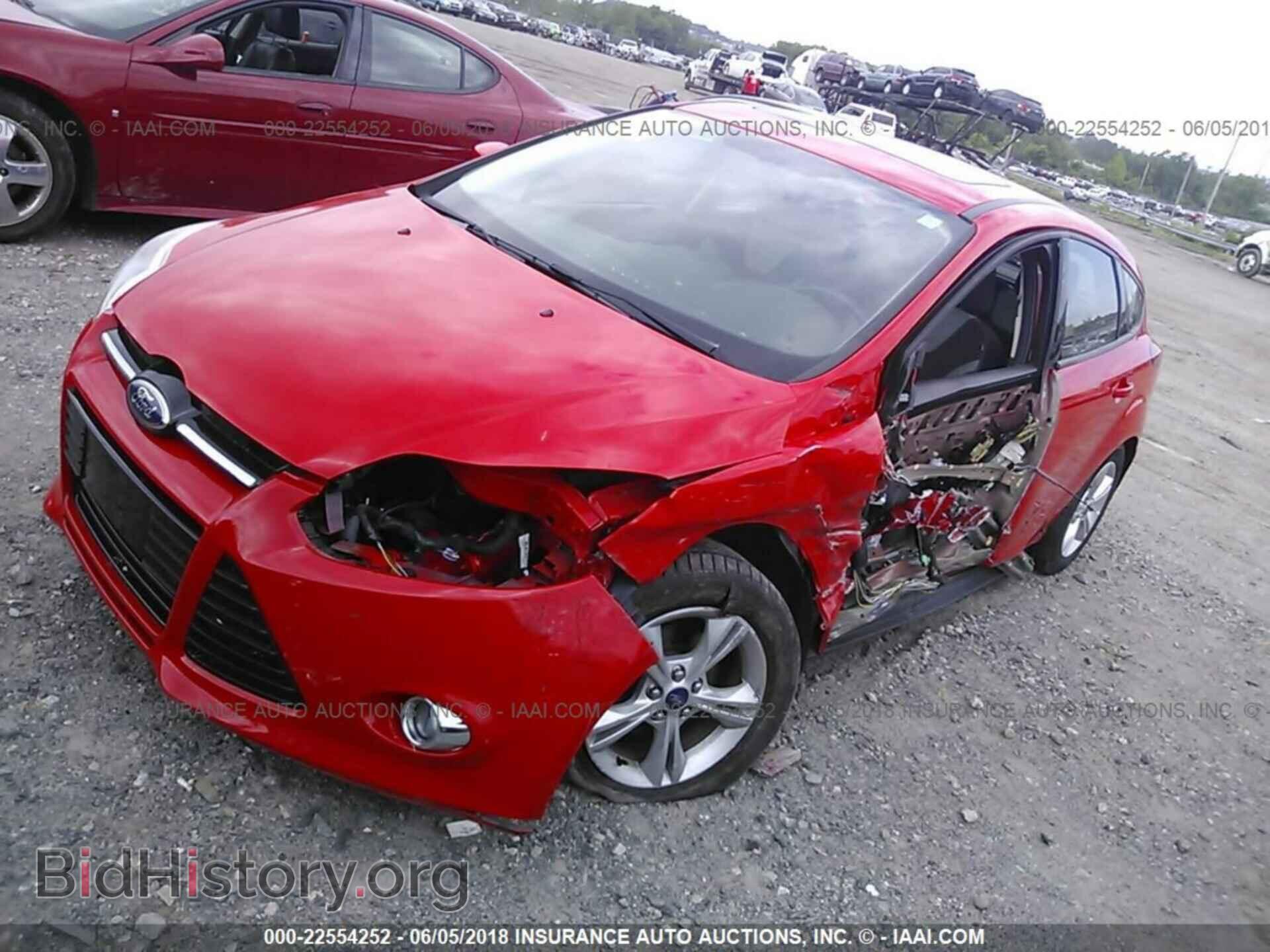 2012 Ford Focus - VIN: 1FAHP3K29CL432898 - Photo 2