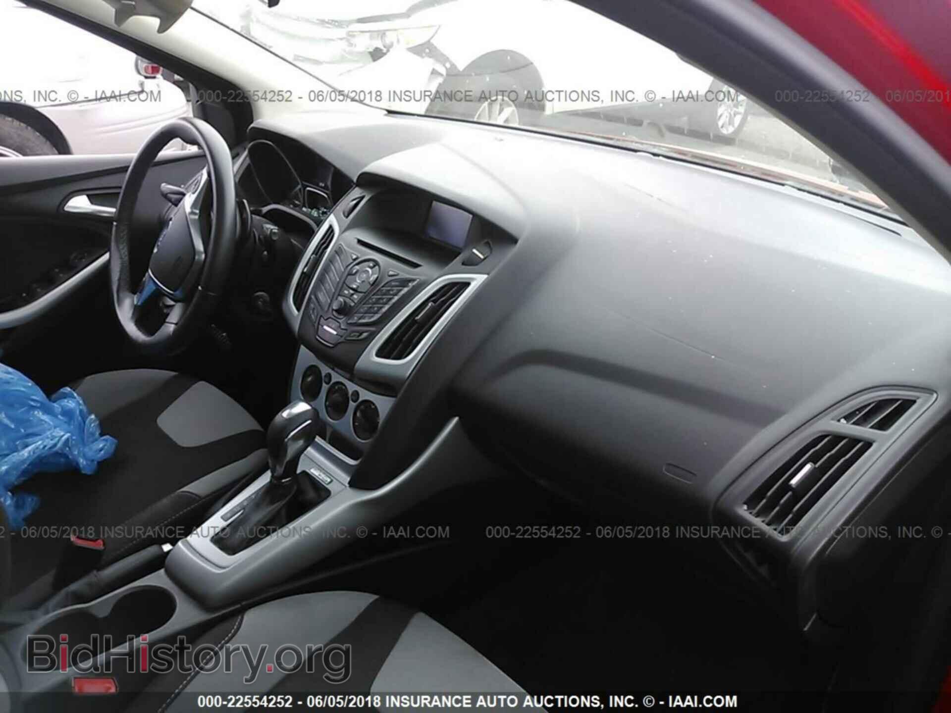 2012 Ford Focus - VIN: 1FAHP3K29CL432898 - Photo 5