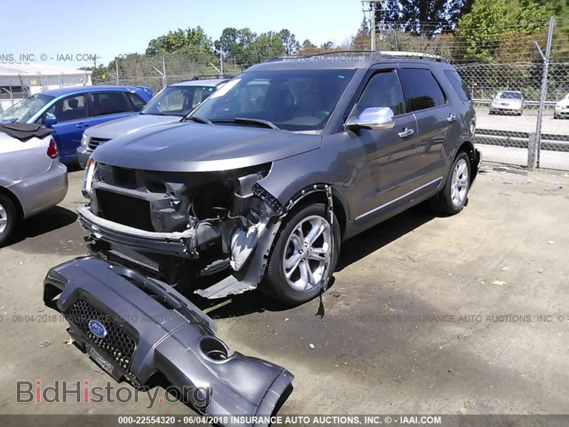 2011 Ford Explorer - VIN: 1FMHK7F83BGA48424 - Photo 2