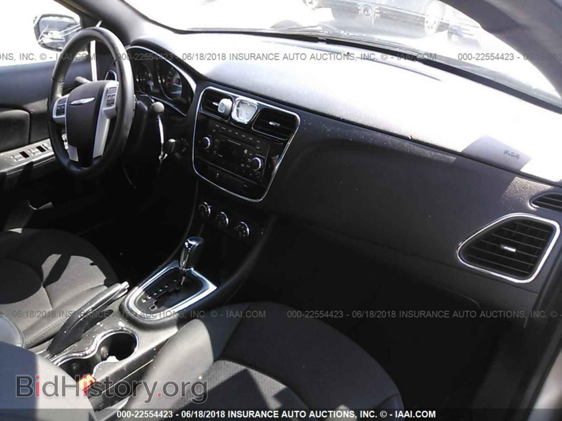 2014 Chrysler 200 - VIN: 1C3CCBBB0EN150476 - Photo 5
