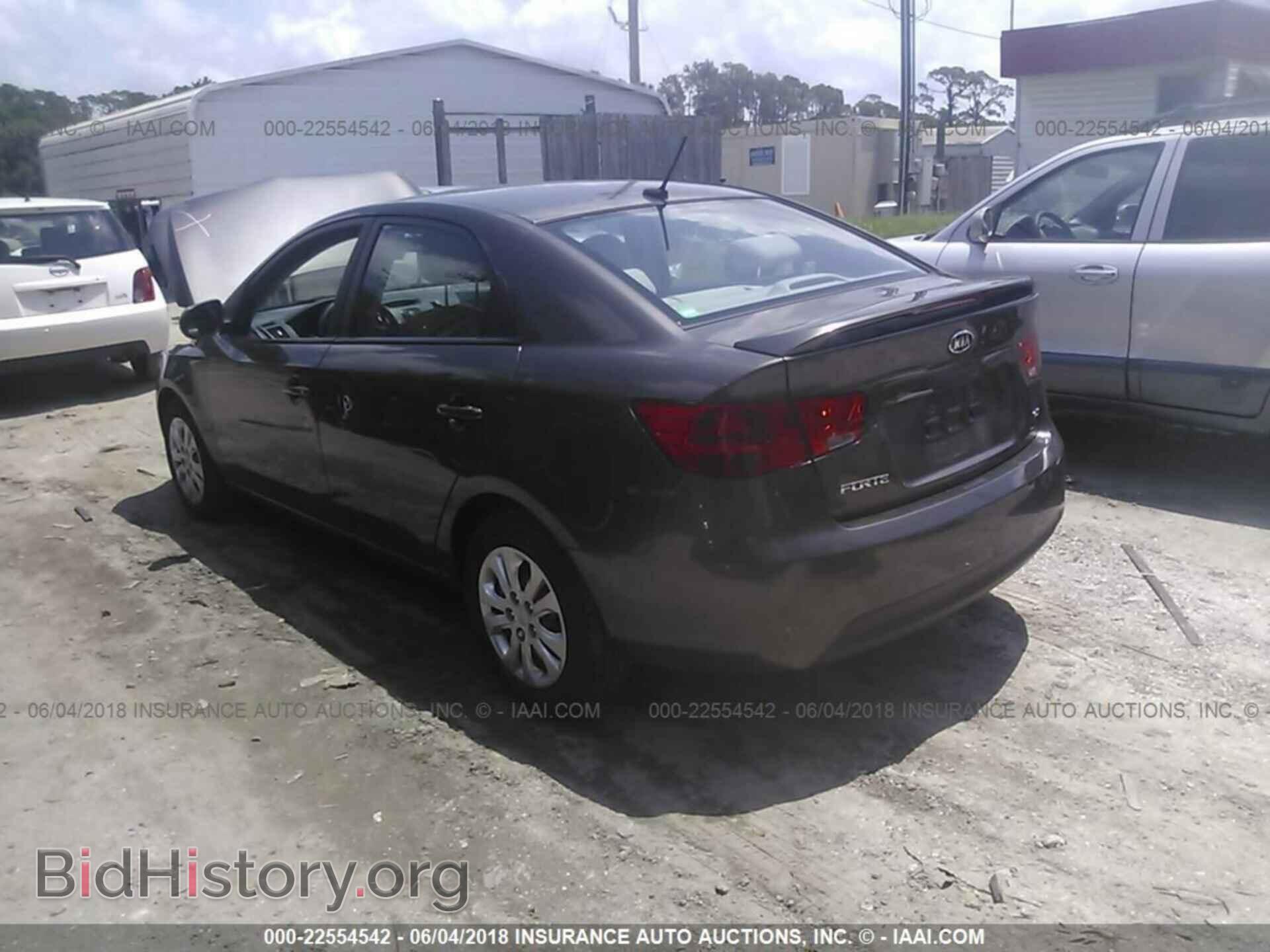 2012 Kia Forte - VIN: KNAFU4A21C5581728 - Фото 3