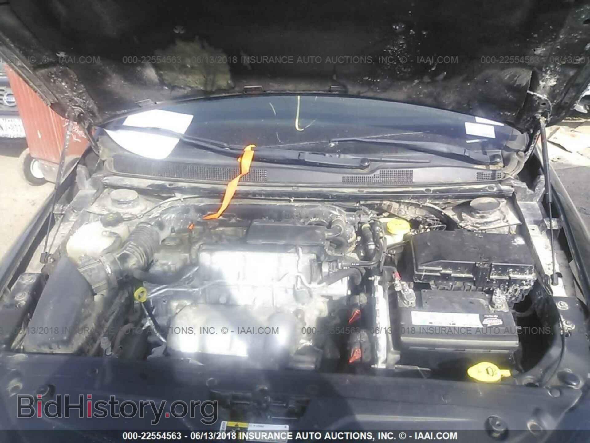 2015 Chrysler 200 - VIN: 1C3CCCABXFN725837 - Photo 10