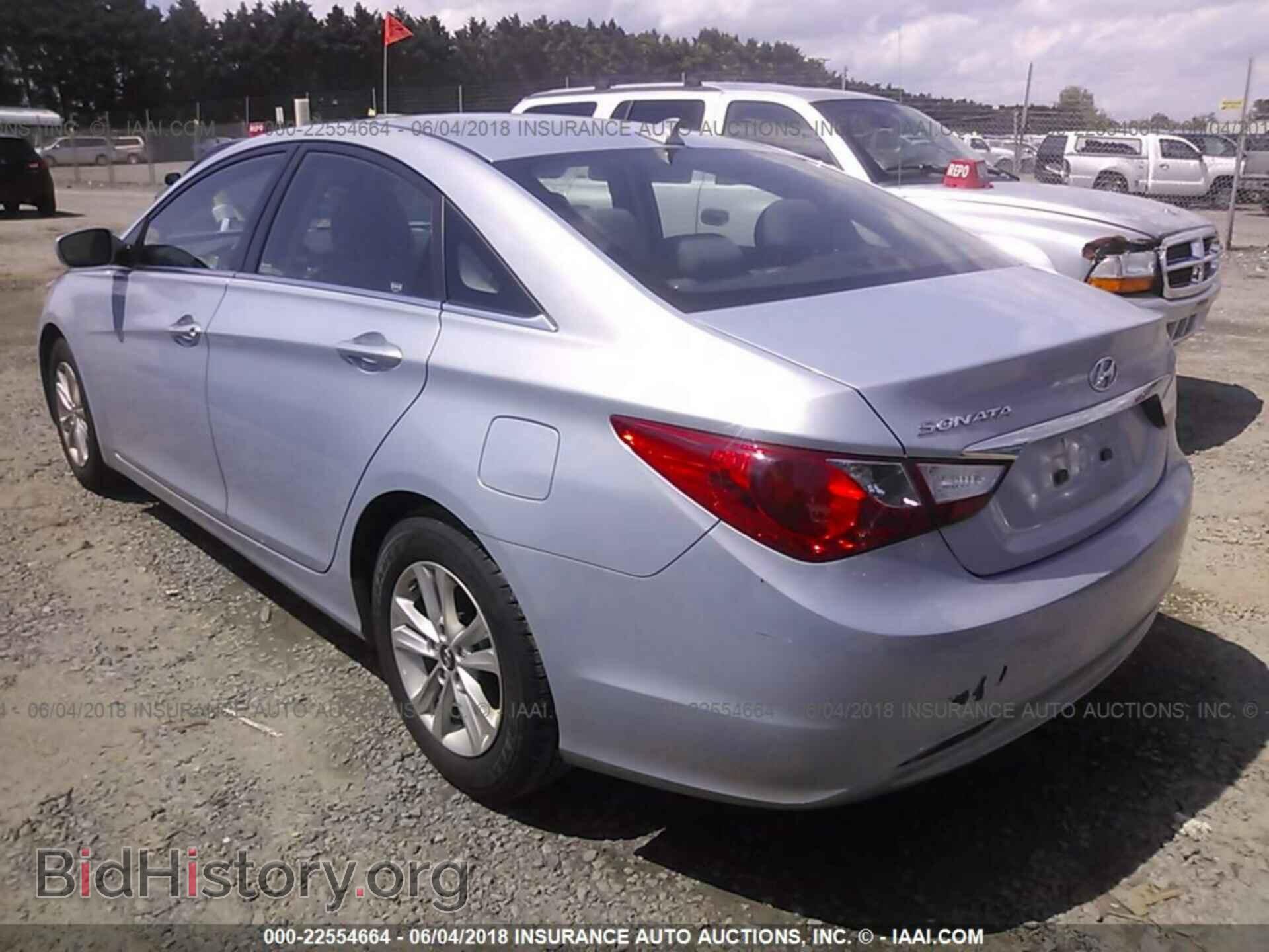 2012 Hyundai Sonata - VIN: 5NPEB4AC1CH392221 - Фото 3
