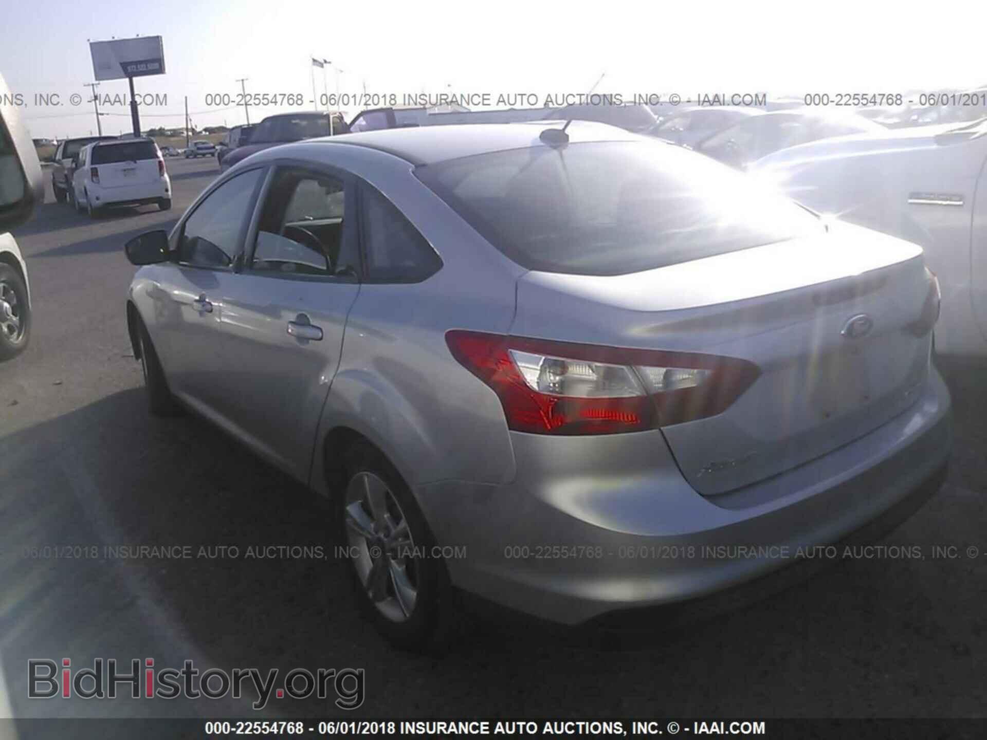 2014 Ford Focus - VIN: 1FADP3F21EL288338 - Фото 3