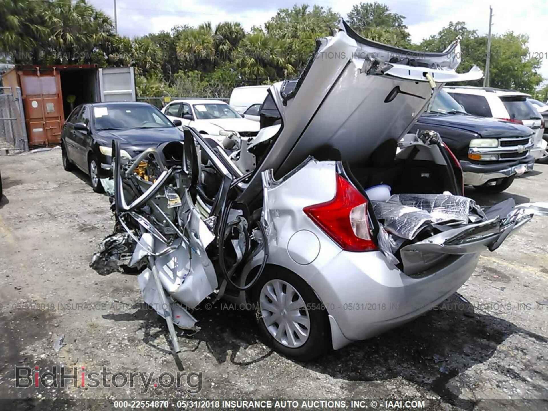 2014 Nissan Versa note - VIN: 3N1CE2CP0EL424388 - Фото 3