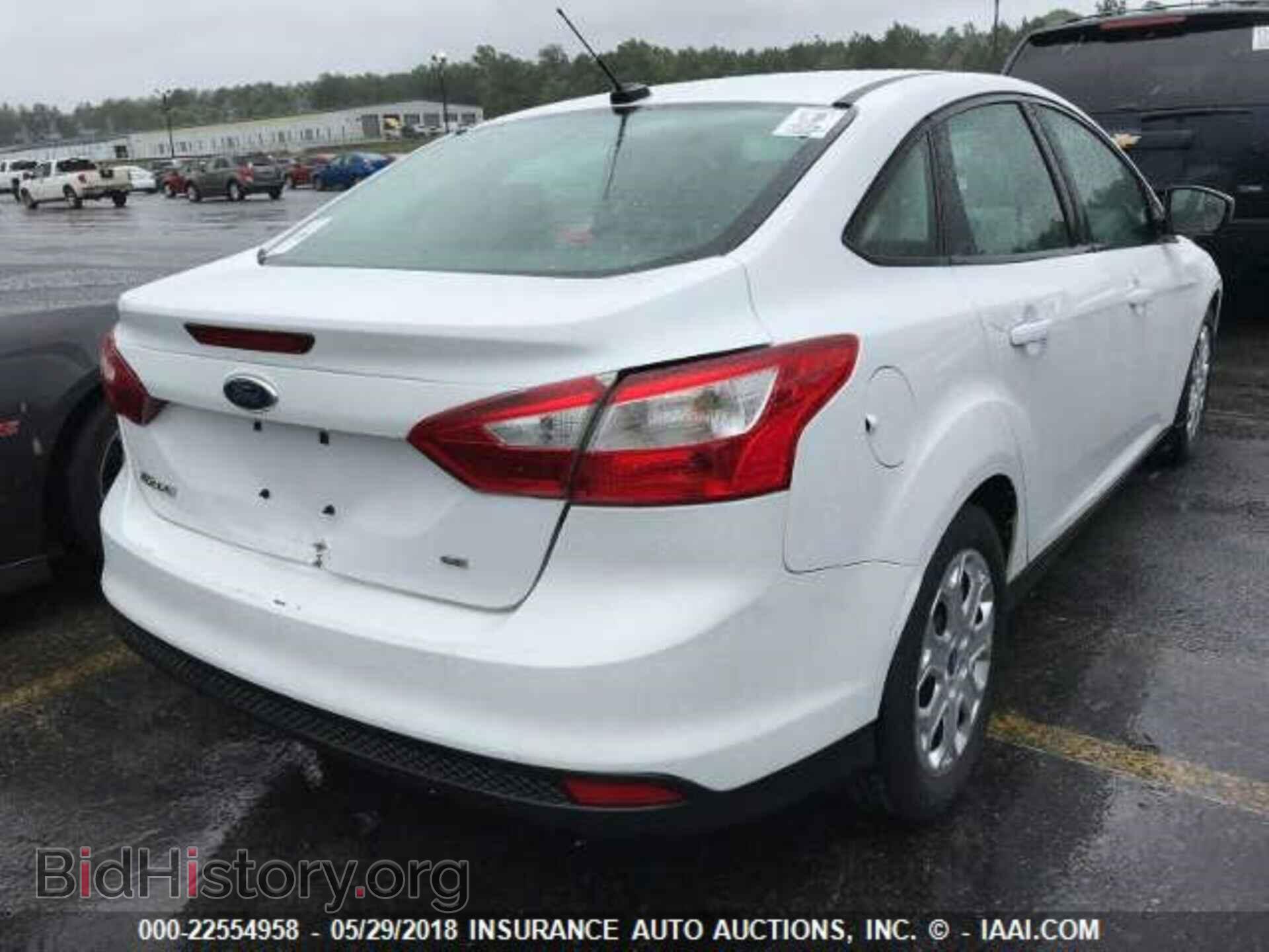 2012 Ford Focus - VIN: 1FAHP3F23CL106699 - Photo 2