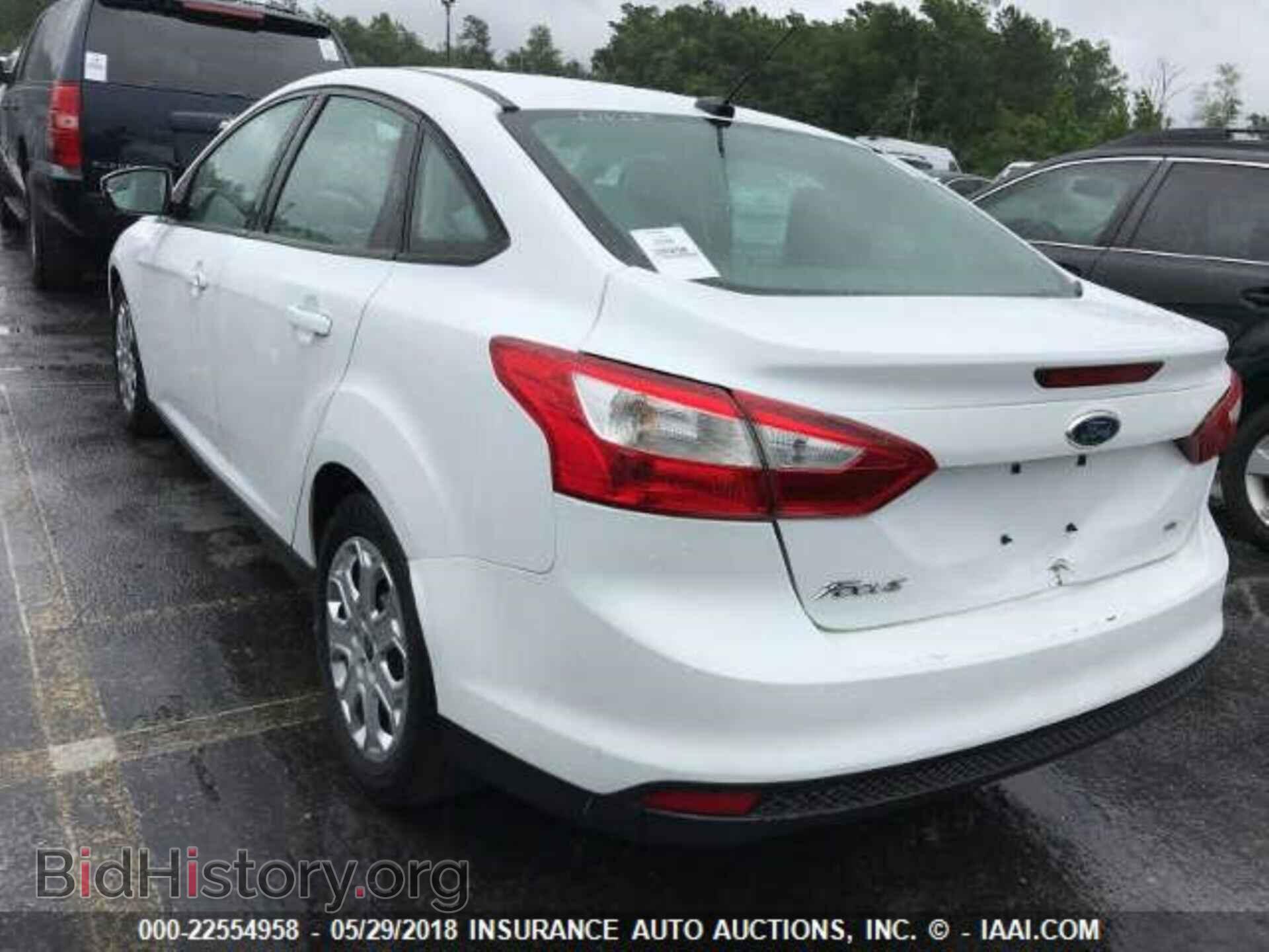 2012 Ford Focus - VIN: 1FAHP3F23CL106699 - Photo 4
