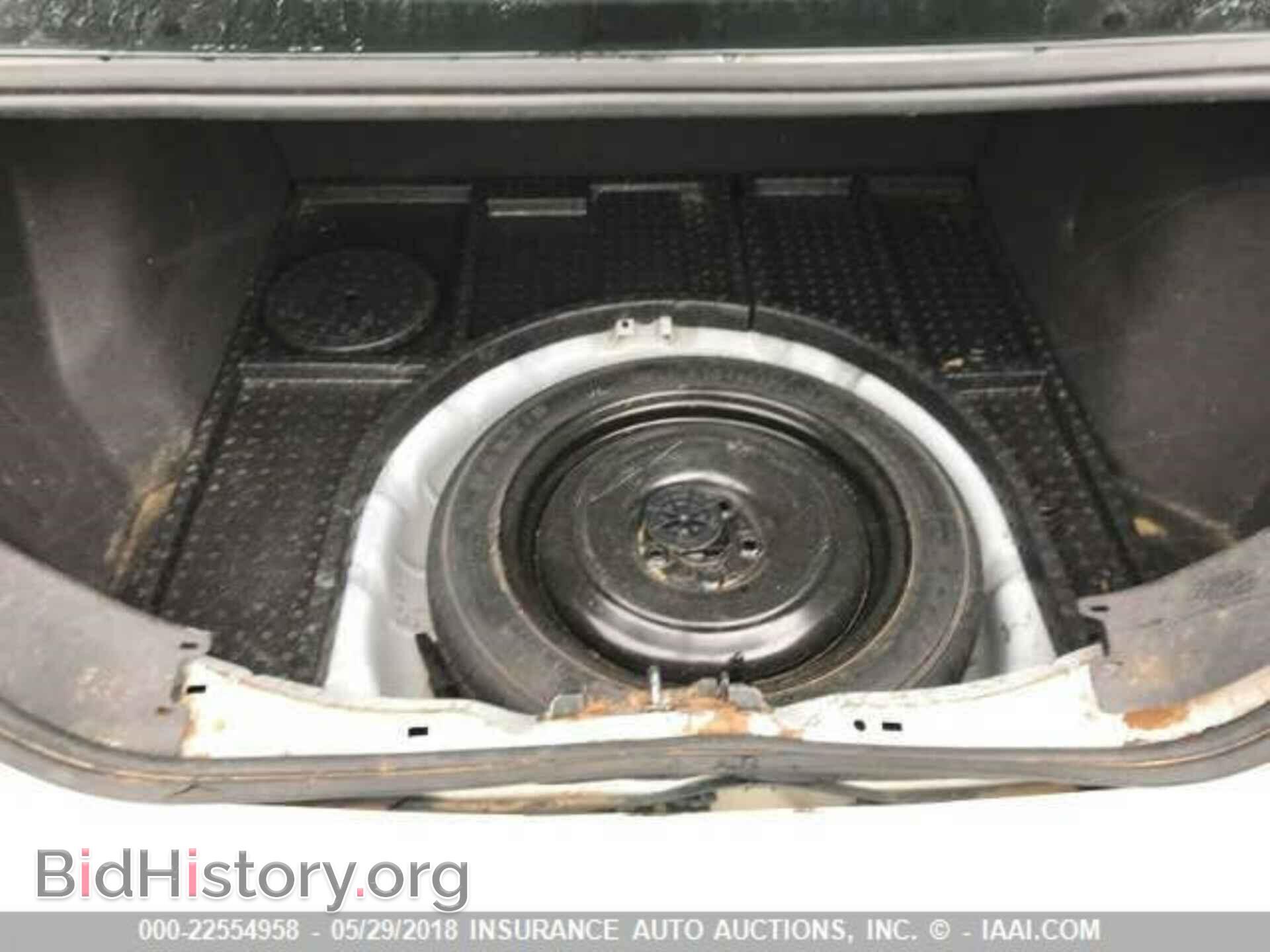 2012 Ford Focus - VIN: 1FAHP3F23CL106699 - Photo 8