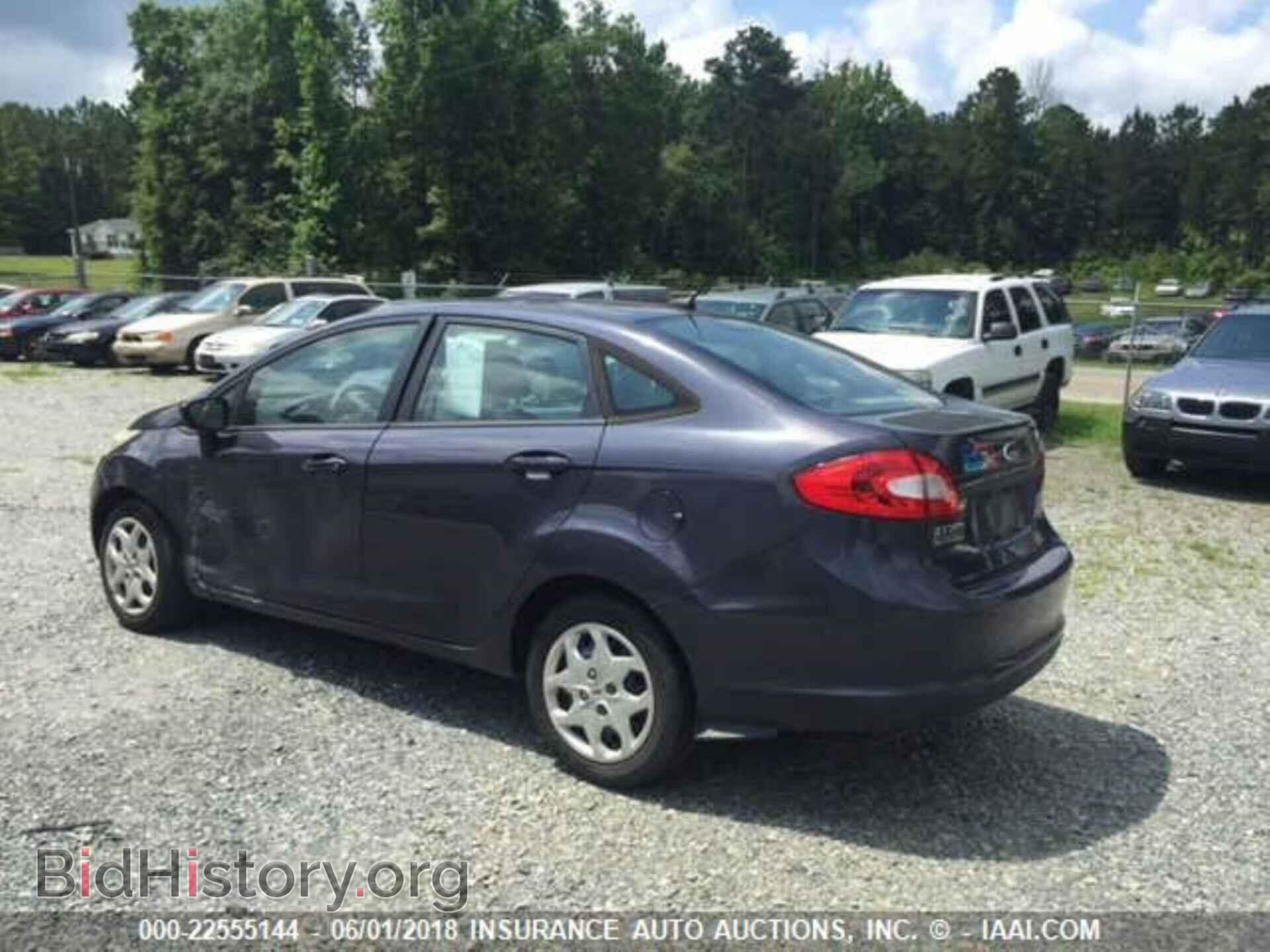 2013 Ford Fiesta - VIN: 3FADP4AJXDM203272 - Фото 3