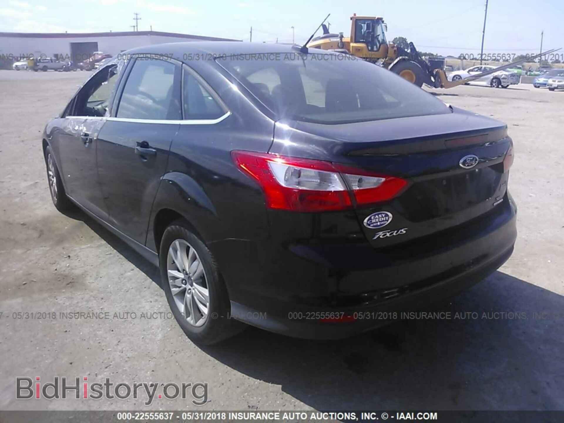 2012 Ford Focus - VIN: 1FAHP3H25CL437894 - Photo 3