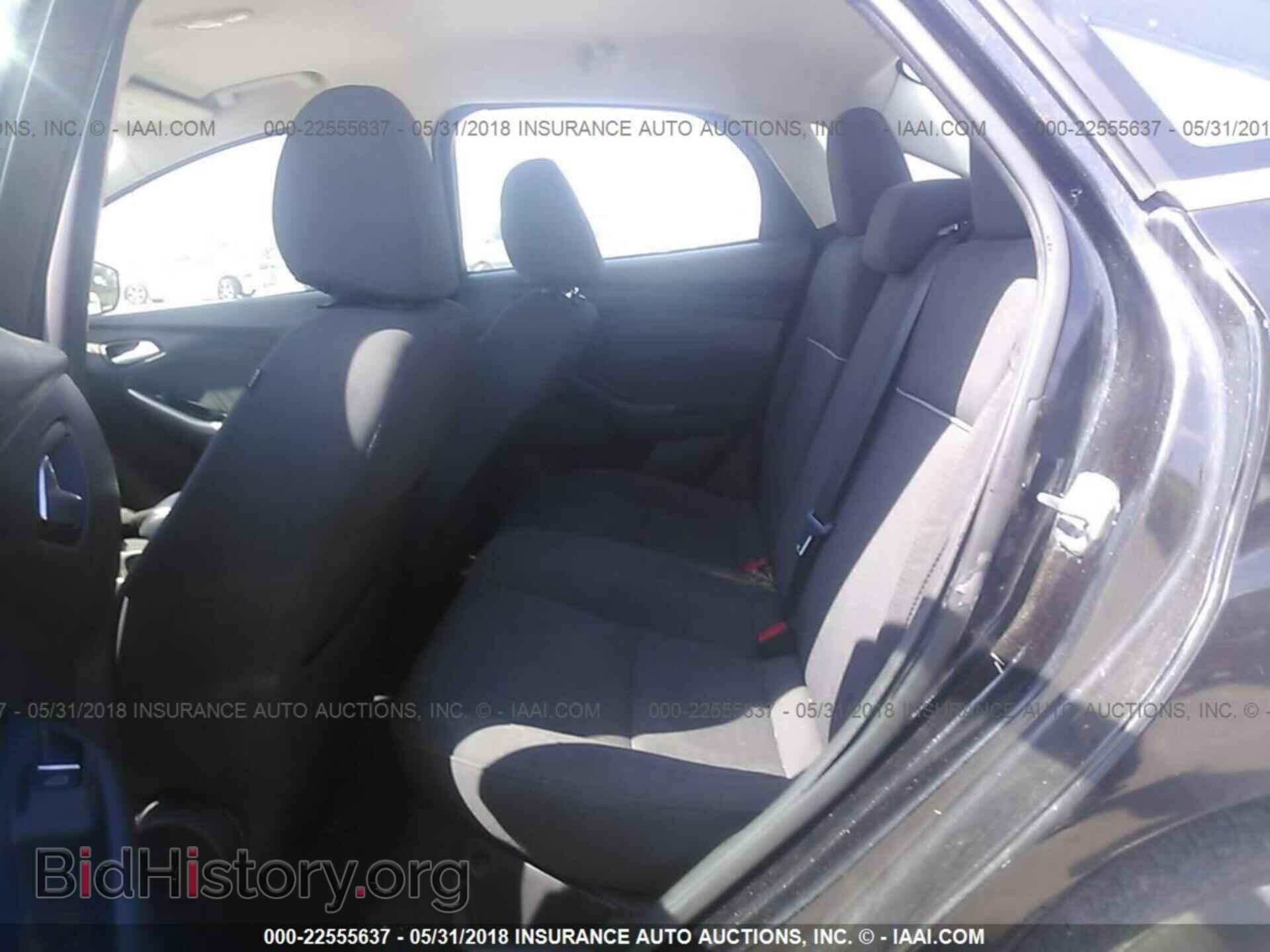 2012 Ford Focus - VIN: 1FAHP3H25CL437894 - Photo 8