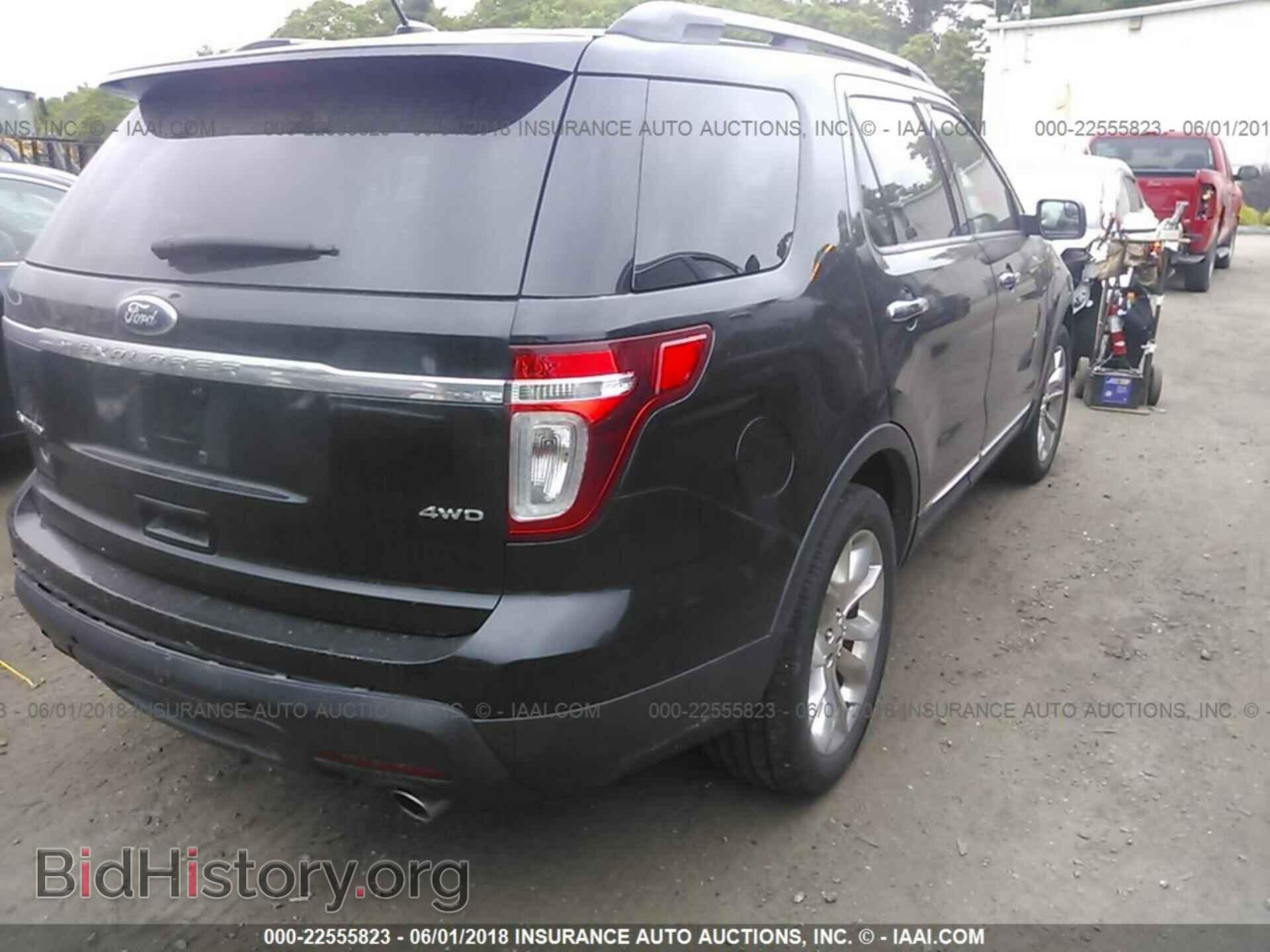 2012 Ford Explorer - VIN: 1FMHK8F89CGA06671 - Photo 4
