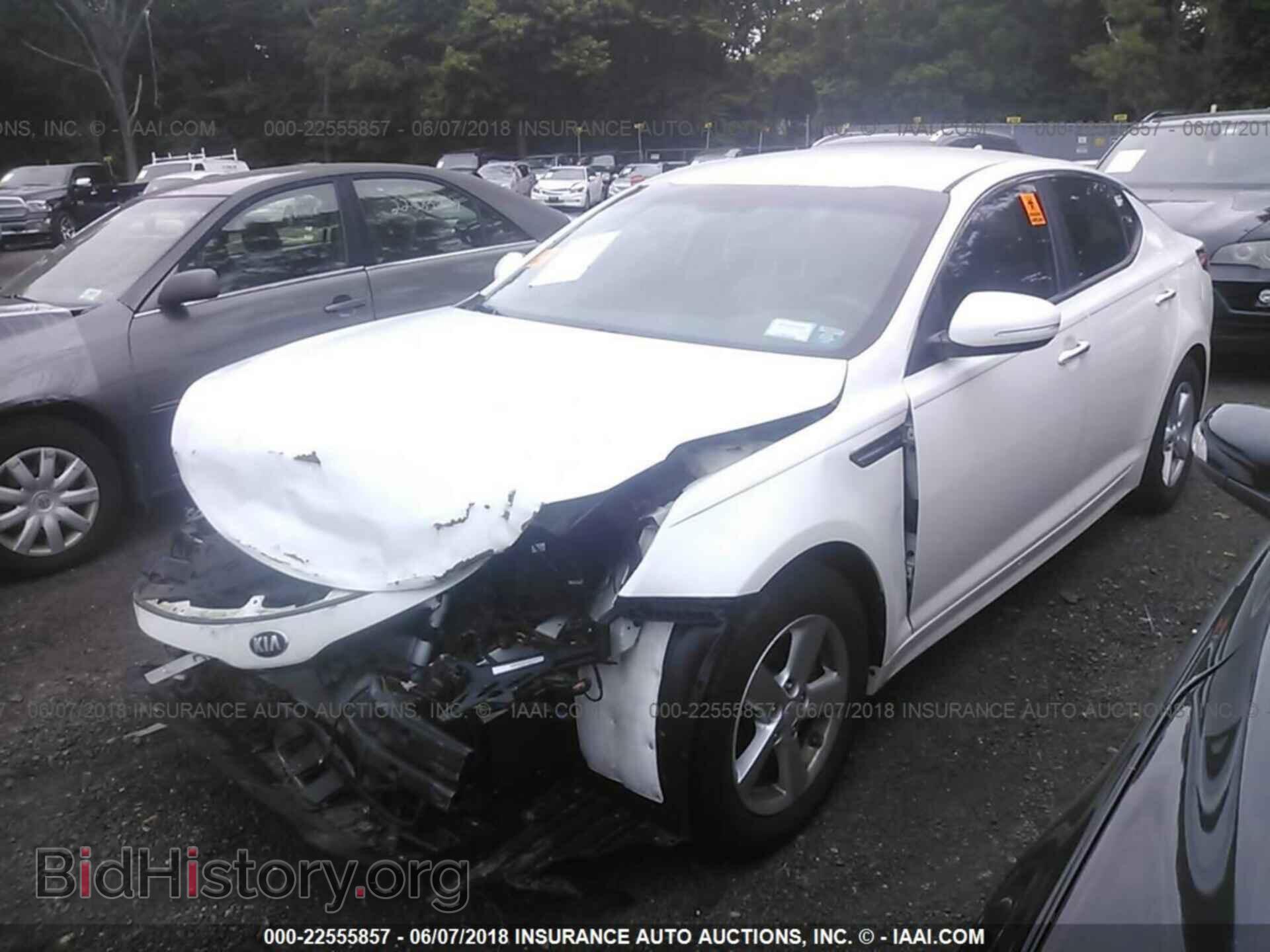 2015 Kia Optima - VIN: KNAGM4A78F5582461 - Photo 2