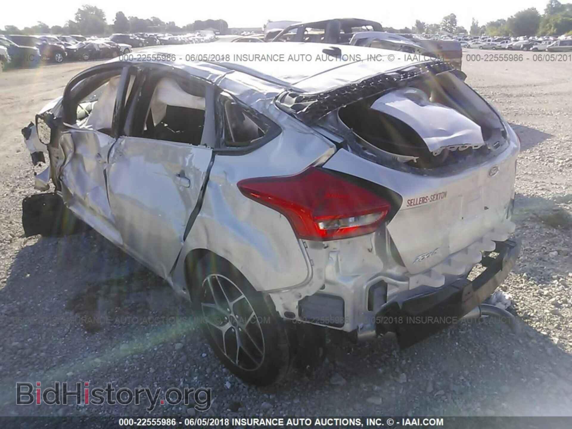 2018 Ford Focus - VIN: 1FADP3M26JL223482 - Фото 3