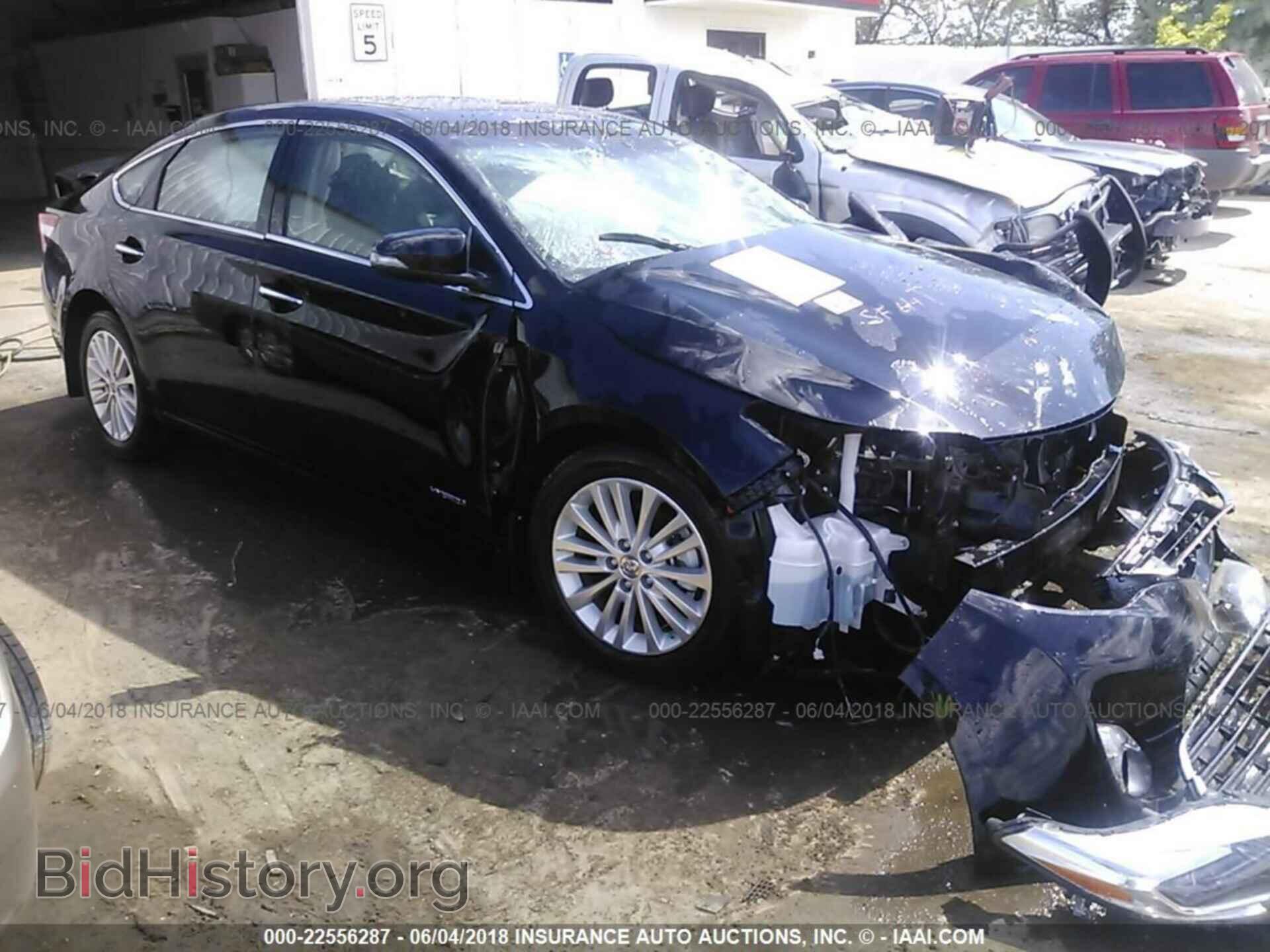 Photo 4T1BD1EB7DU017952 - Toyota Avalon 2013