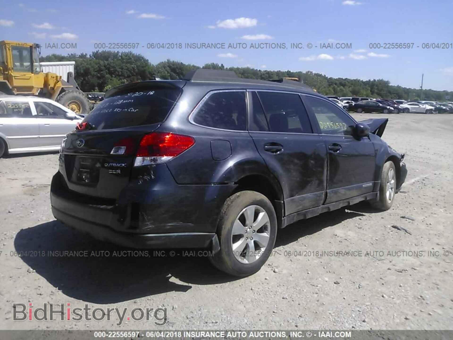 2011 Subaru Outback - VIN: 4S4BRDKC4B2366527 - Фото 4