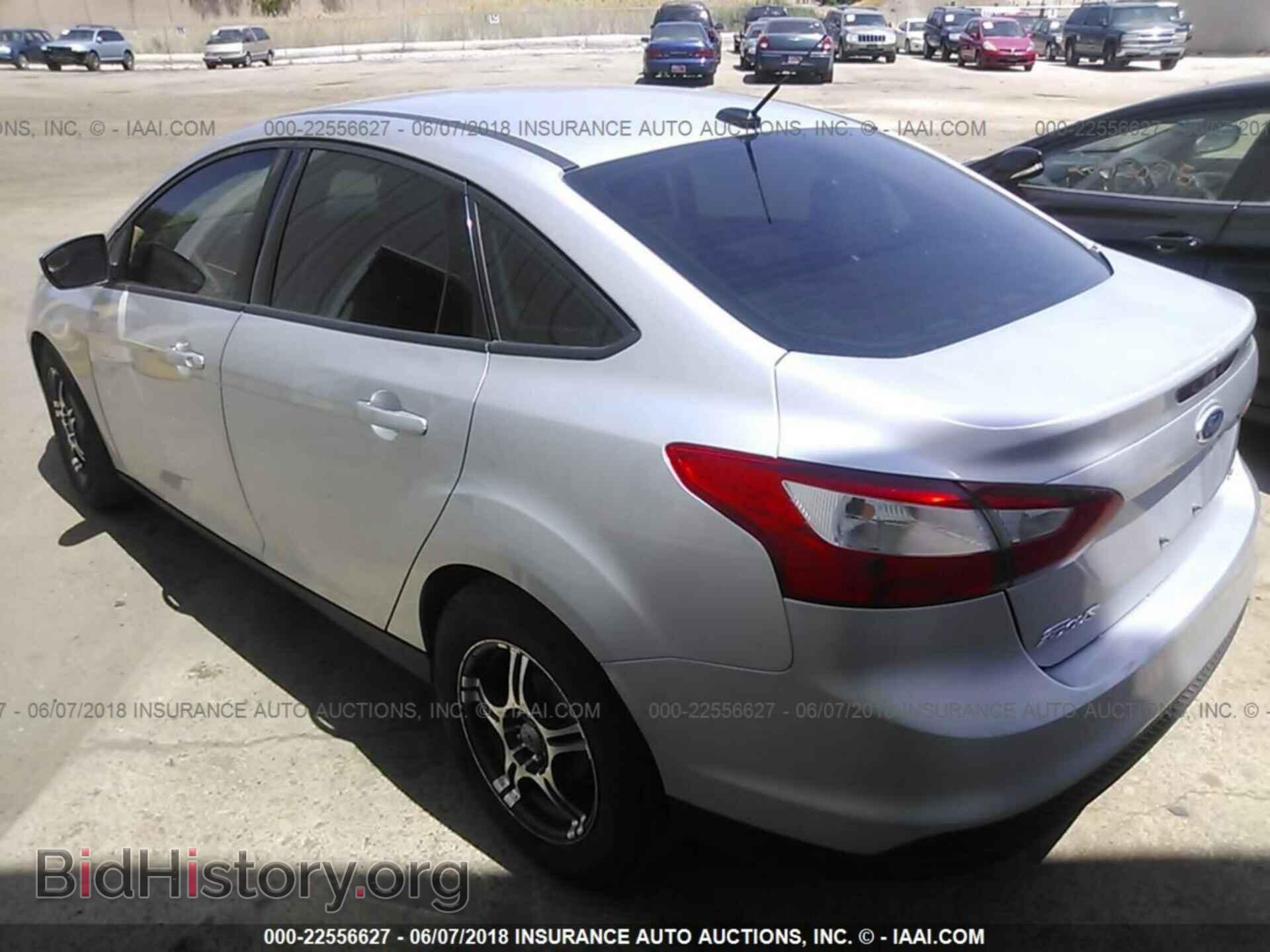 2012 Ford Focus - VIN: 1FAHP3F28CL236302 - Фото 3