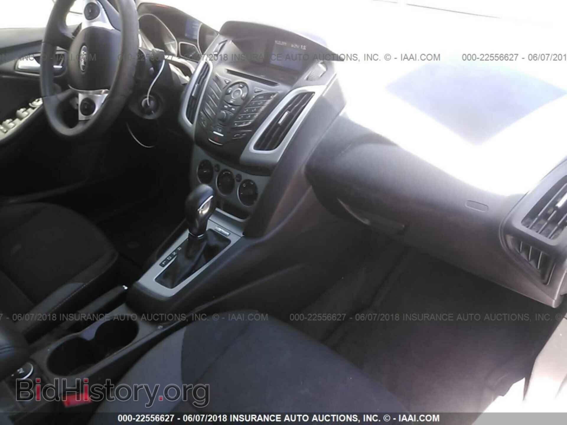 2012 Ford Focus - VIN: 1FAHP3F28CL236302 - Фото 5