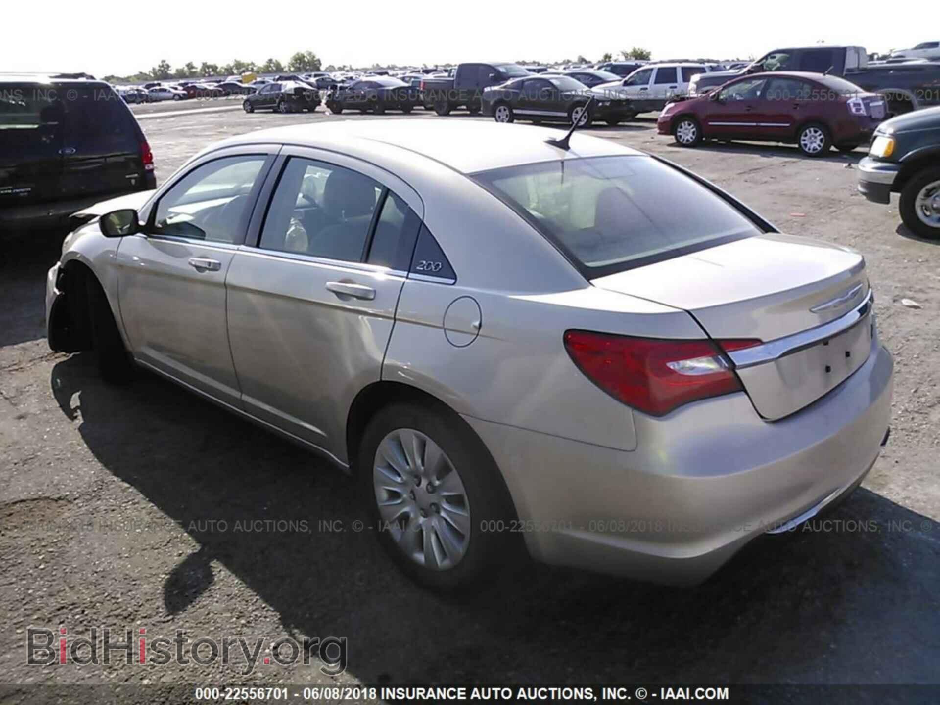 2014 Chrysler 200 - VIN: 1C3CCBAB2EN140811 - Фото 3