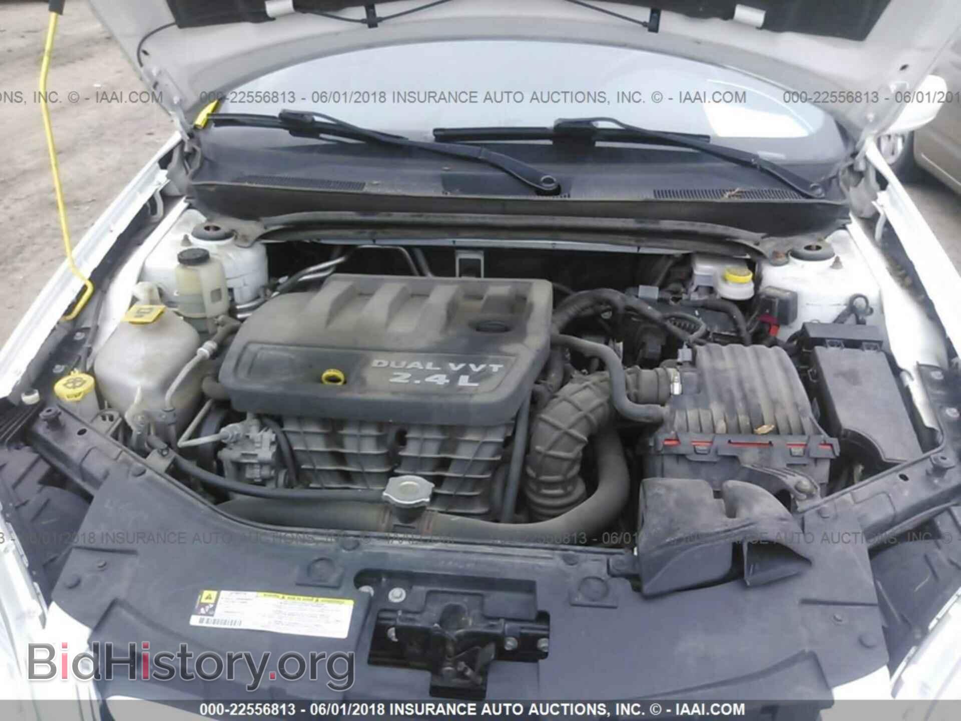 2012 Chrysler 200 - VIN: 1C3CCBAB0CN138312 - Photo 10