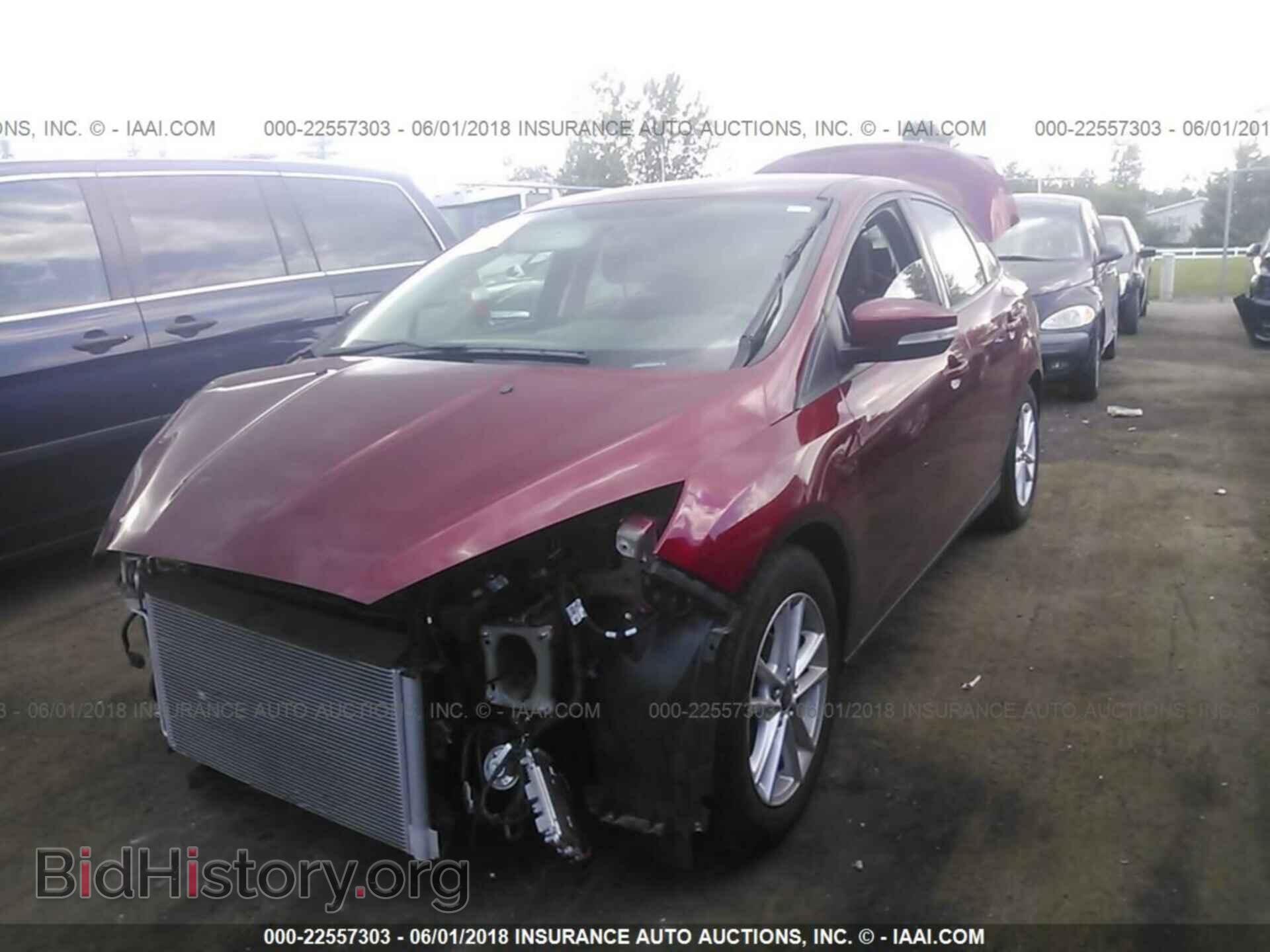 2016 Ford Focus - VIN: 1FADP3F25GL252218 - Photo 2