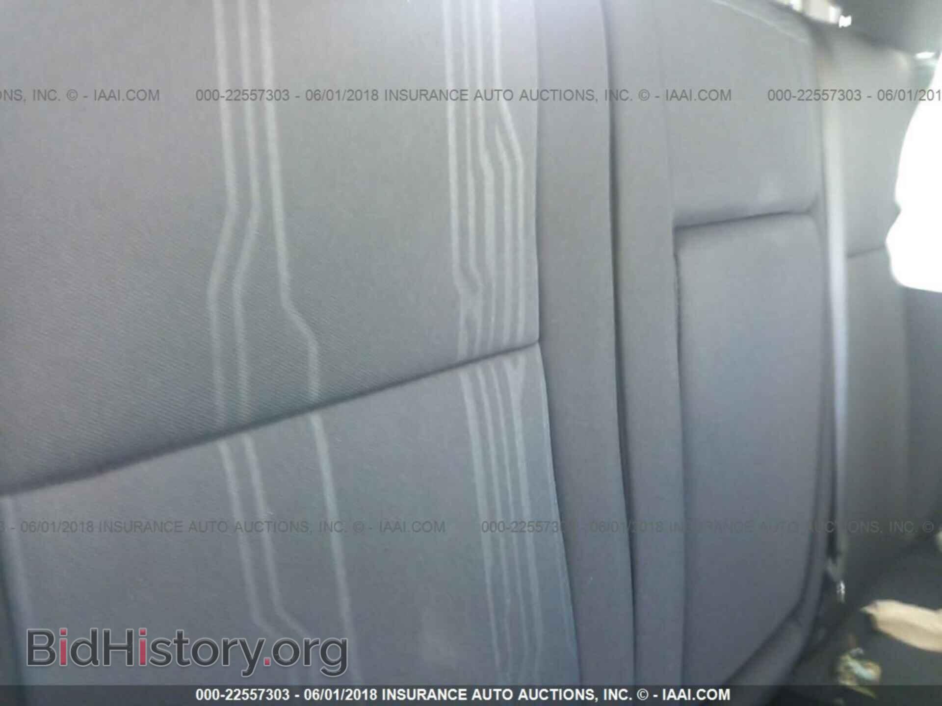 2016 Ford Focus - VIN: 1FADP3F25GL252218 - Photo 8