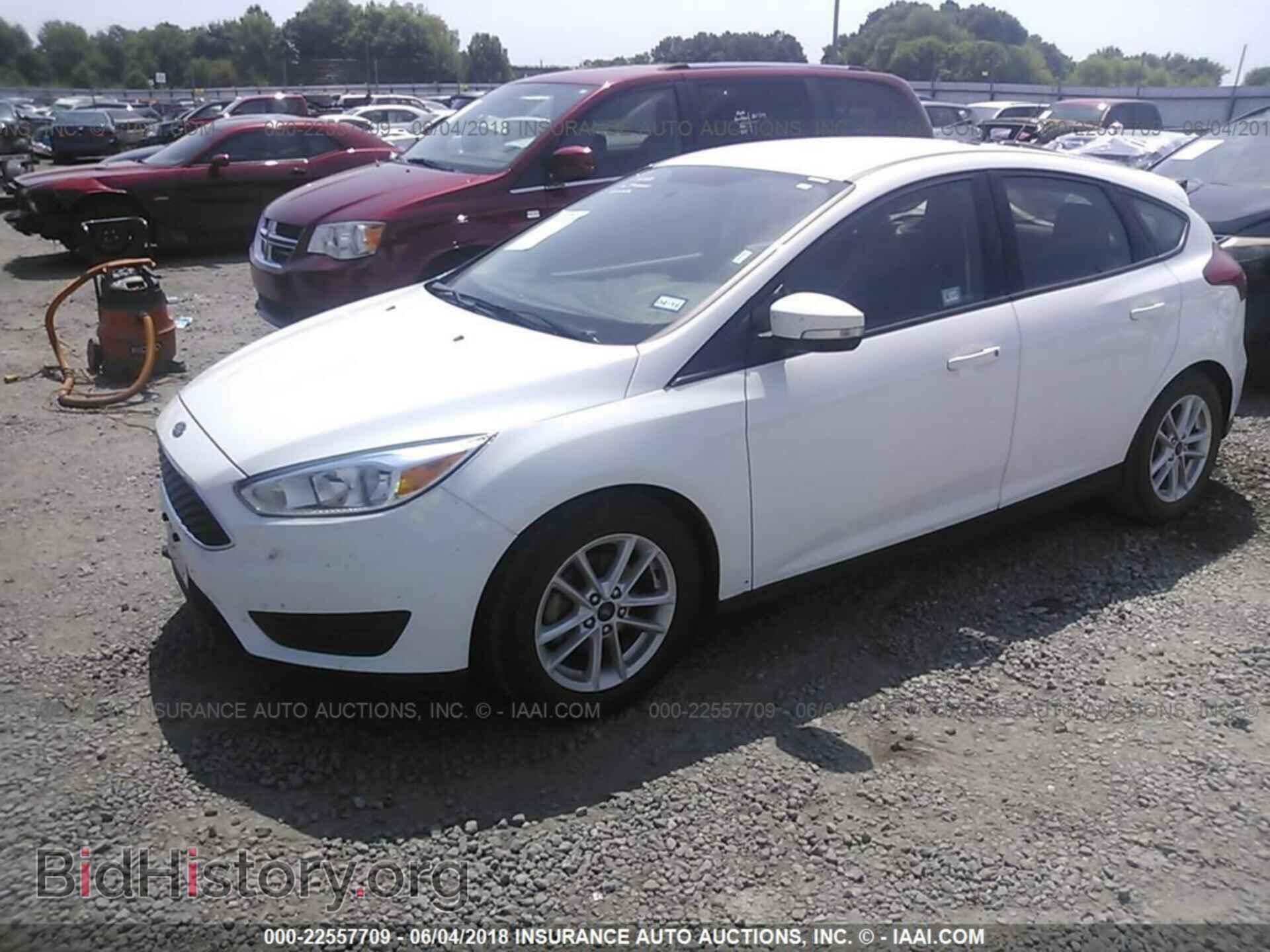 2017 Ford Focus - VIN: 1FADP3K28HL278822 - Фото 2