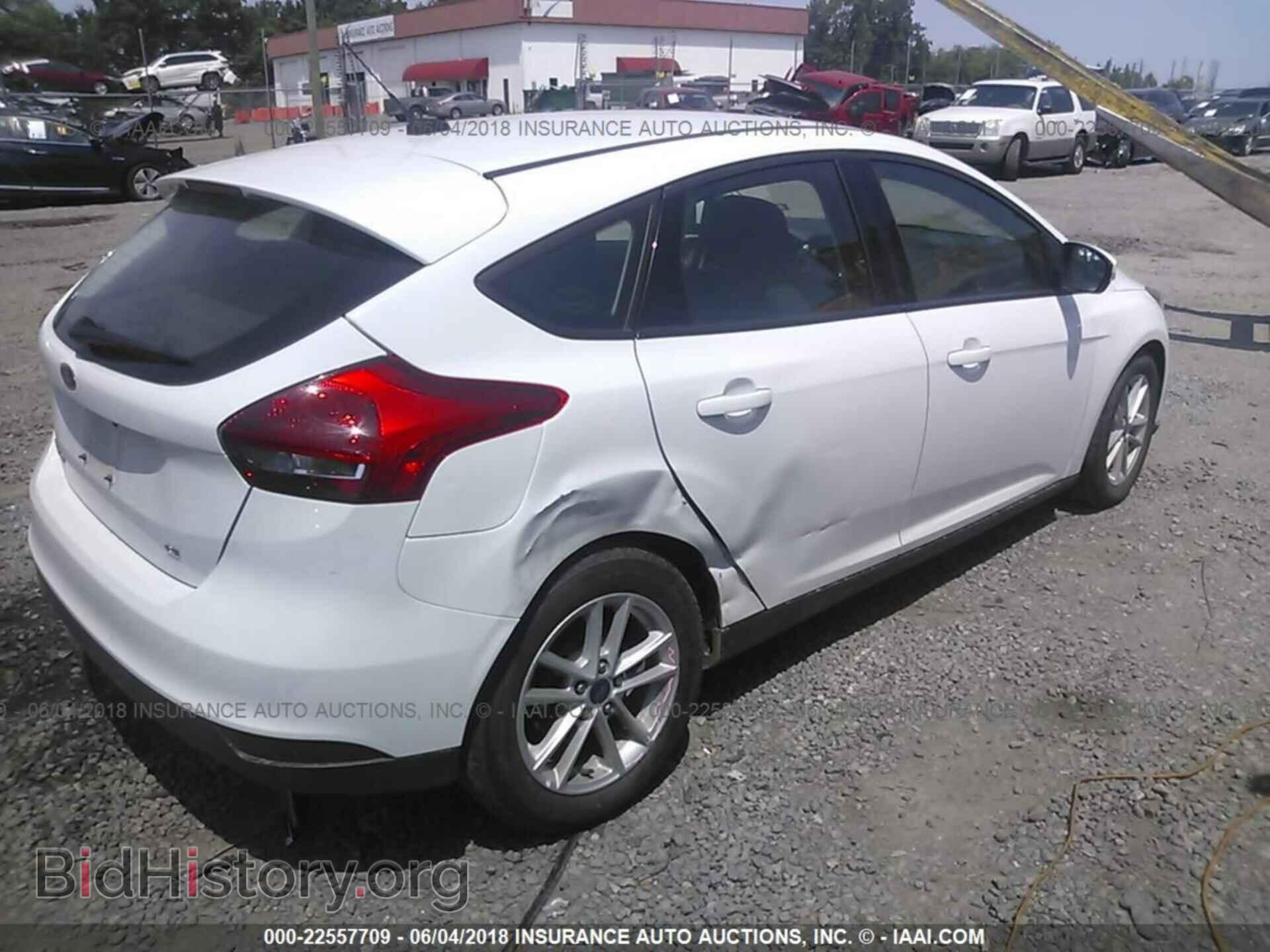 2017 Ford Focus - VIN: 1FADP3K28HL278822 - Фото 4