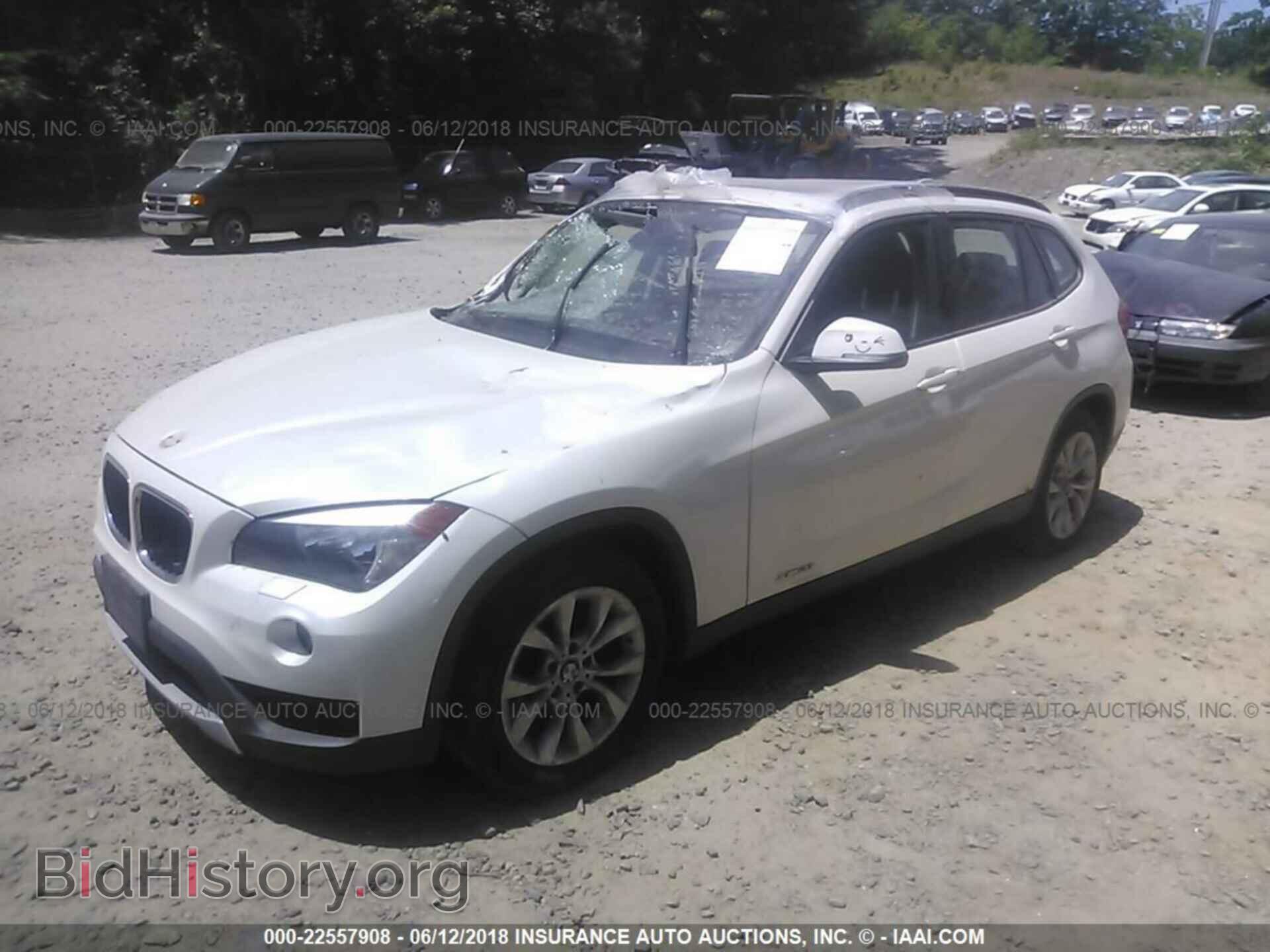 2013 Bmw X1 - VIN: WBAVL1C55DVR81927 - Фото 2