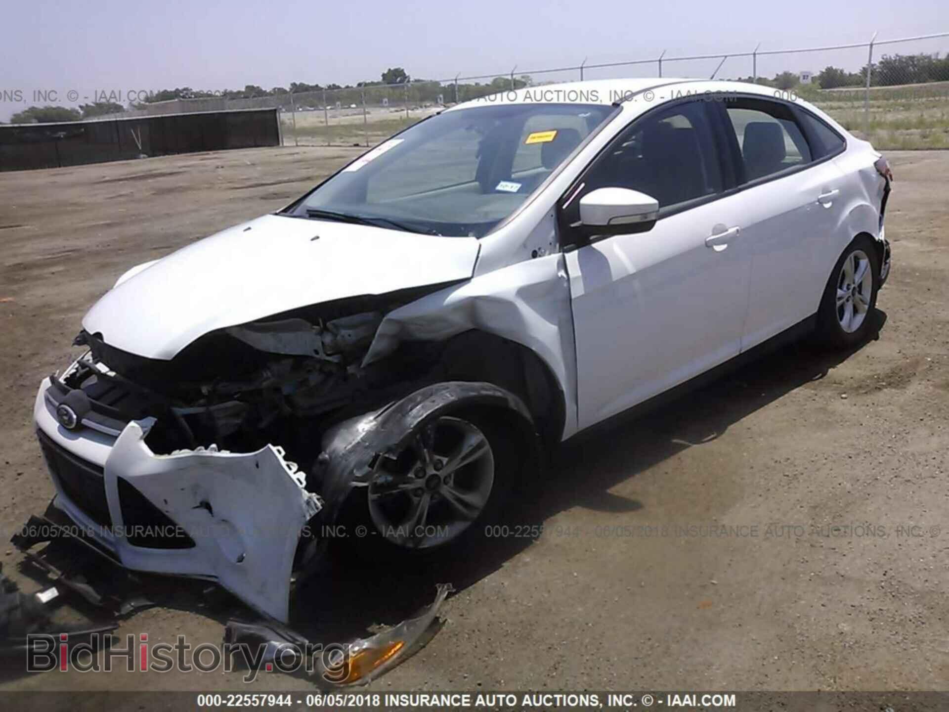 2014 Ford Focus - VIN: 1FADP3F25EL155310 - Фото 2