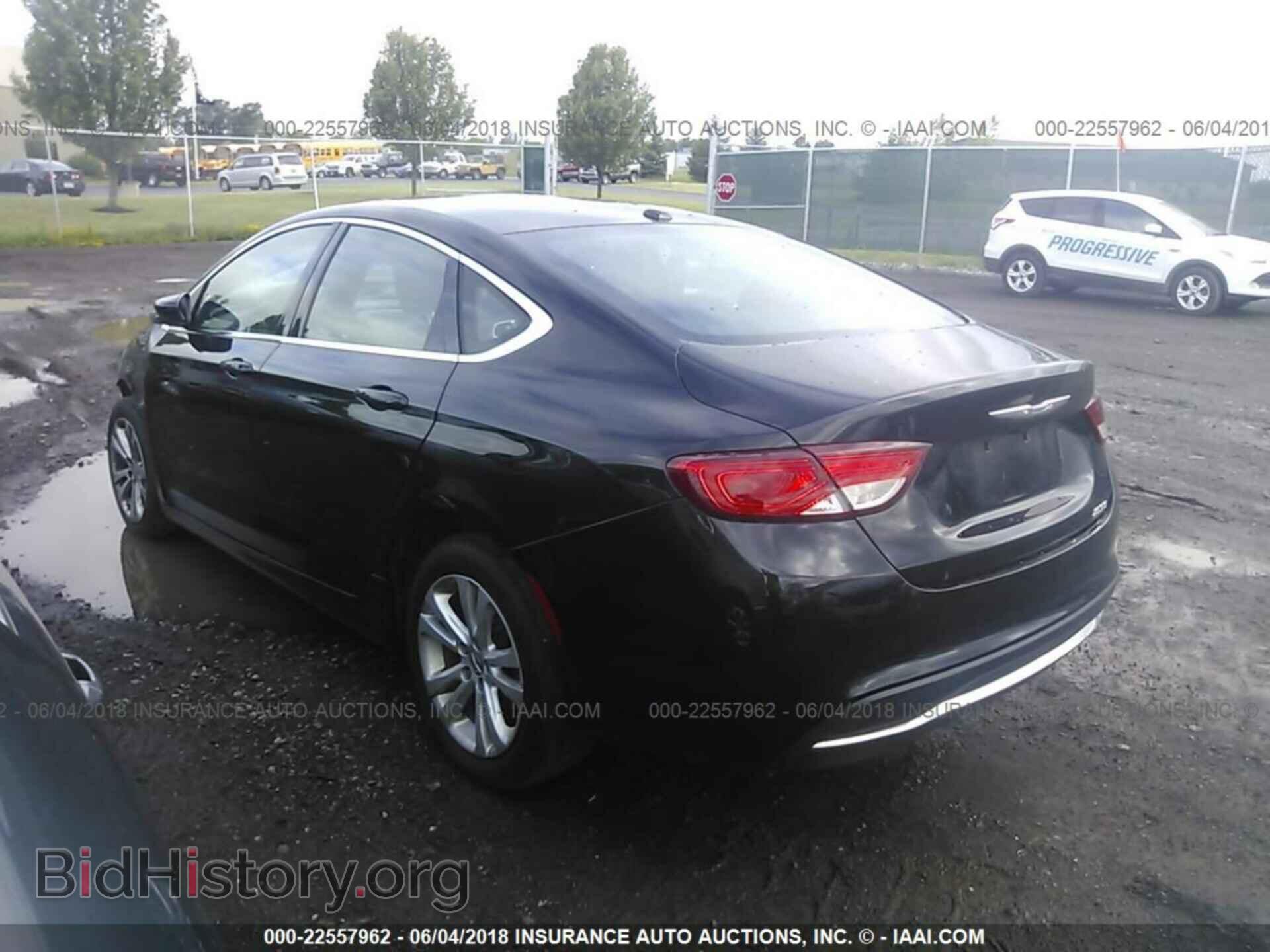 2015 Chrysler 200 - VIN: 1C3CCCAB2FN568336 - Photo 3