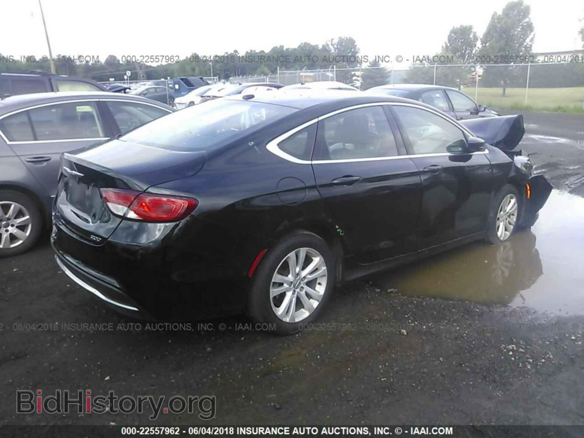 2015 Chrysler 200 - VIN: 1C3CCCAB2FN568336 - Photo 4