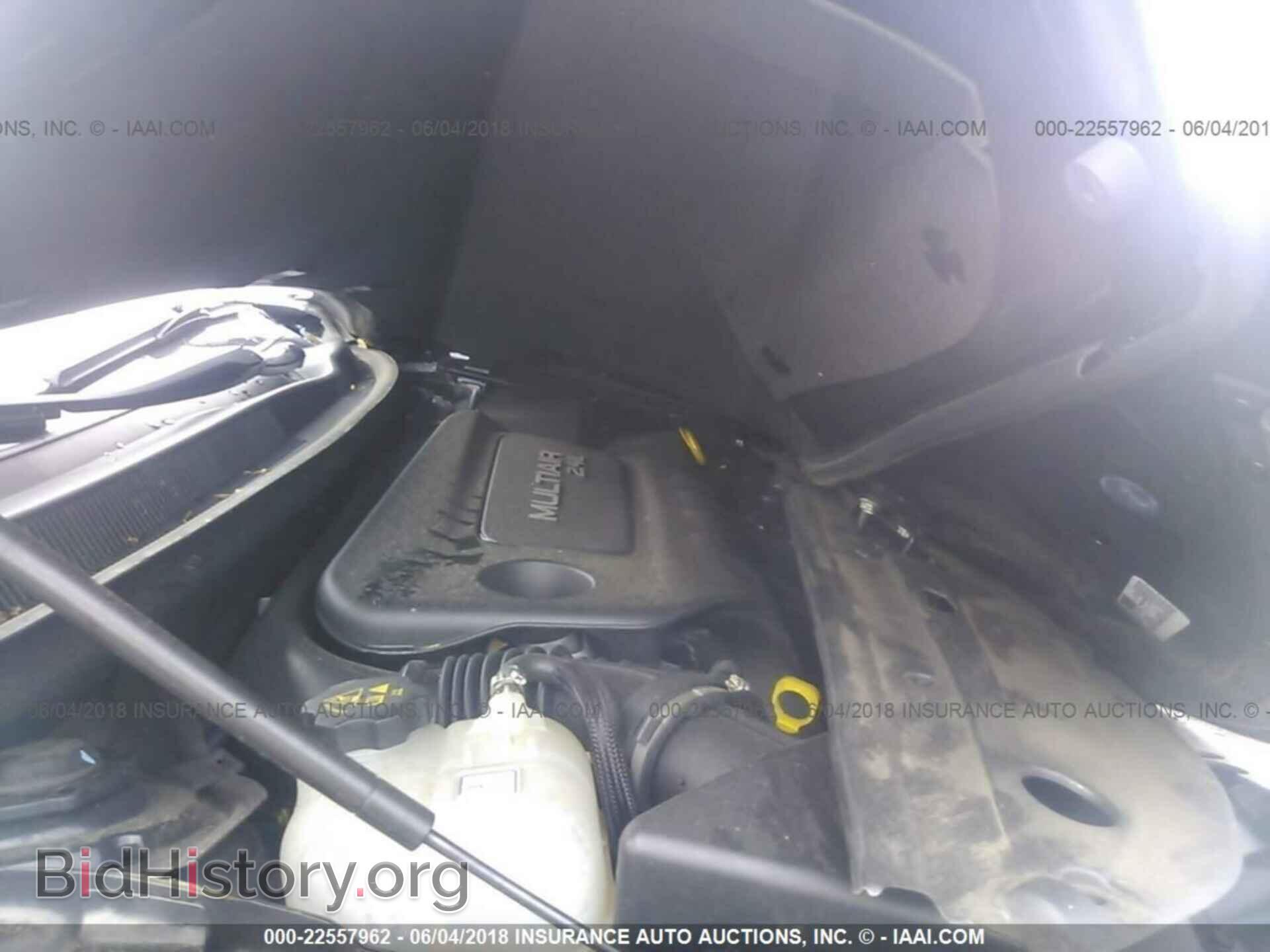 2015 Chrysler 200 - VIN: 1C3CCCAB2FN568336 - Photo 10
