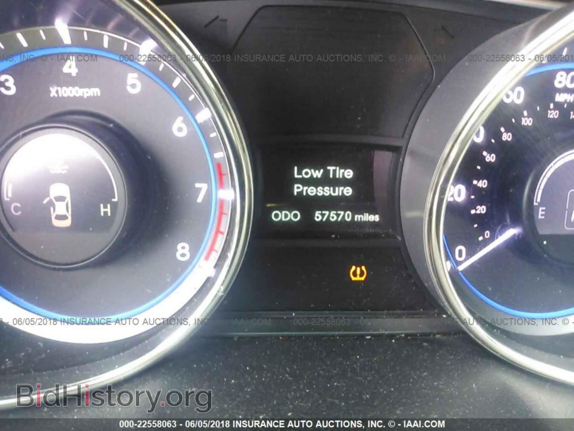 2012 Hyundai Sonata - VIN: 5NPEC4ACXCH424144 - Photo 7
