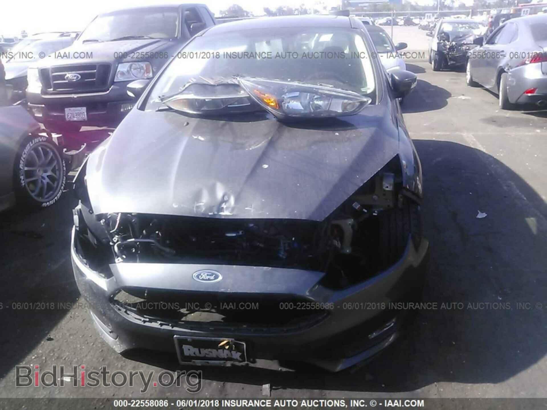 2015 Ford Focus - VIN: 1FADP3K21FL330210 - Photo 6