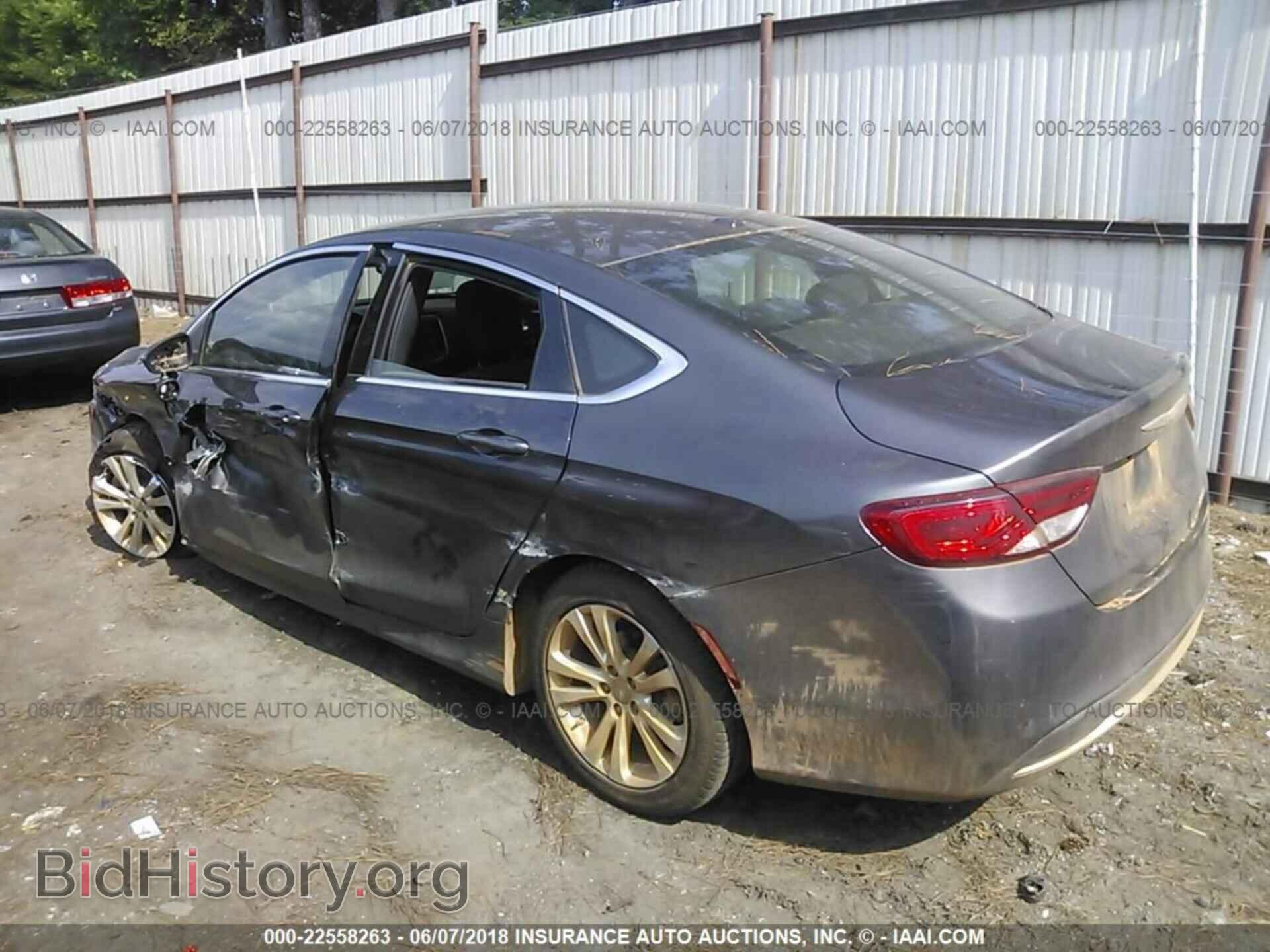 2015 Chrysler 200 - VIN: 1C3CCCAB2FN747931 - Photo 3